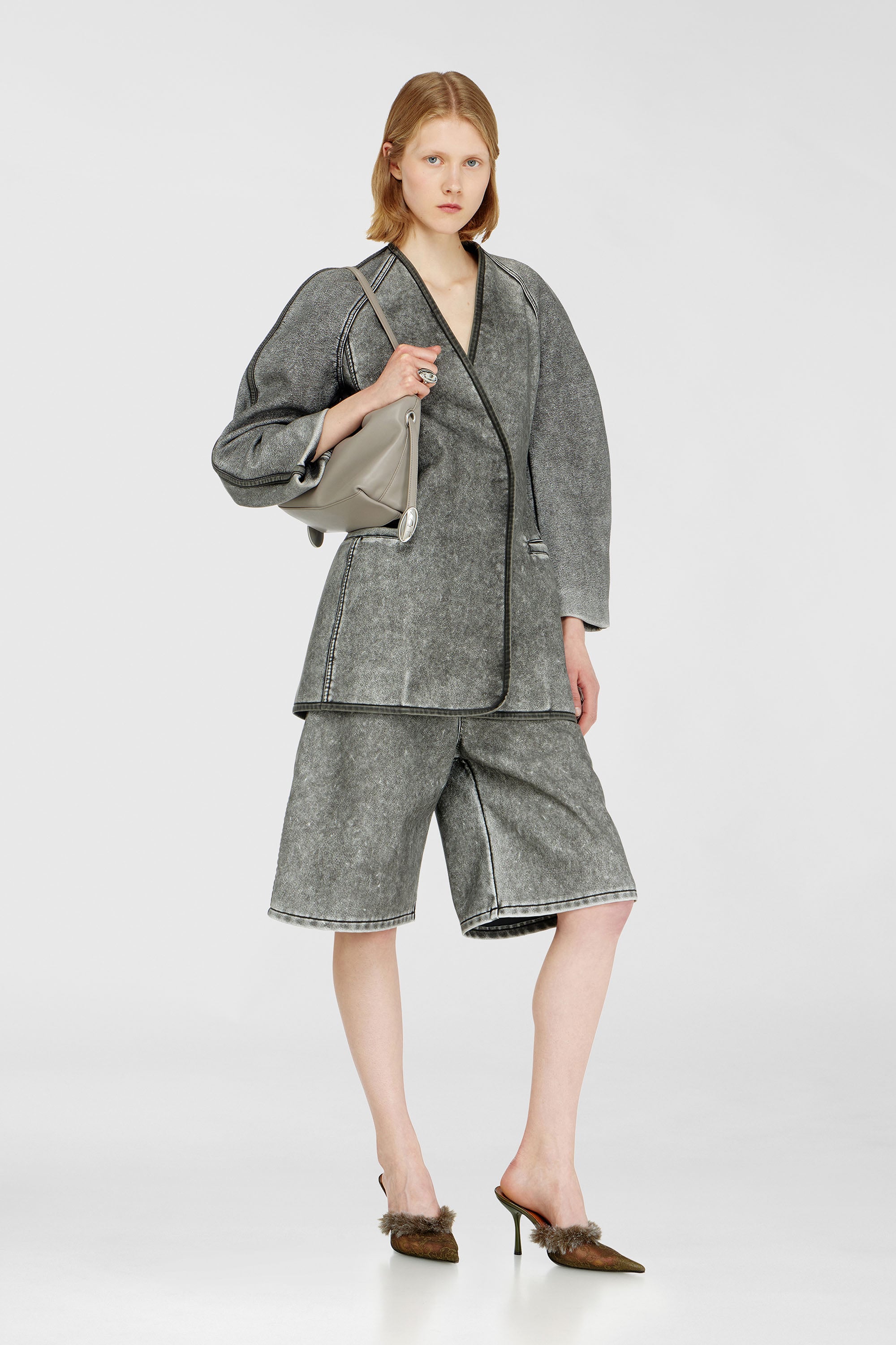 Diesel - P-ARLOR, Bermudas de PU Mujer in Gris - 1