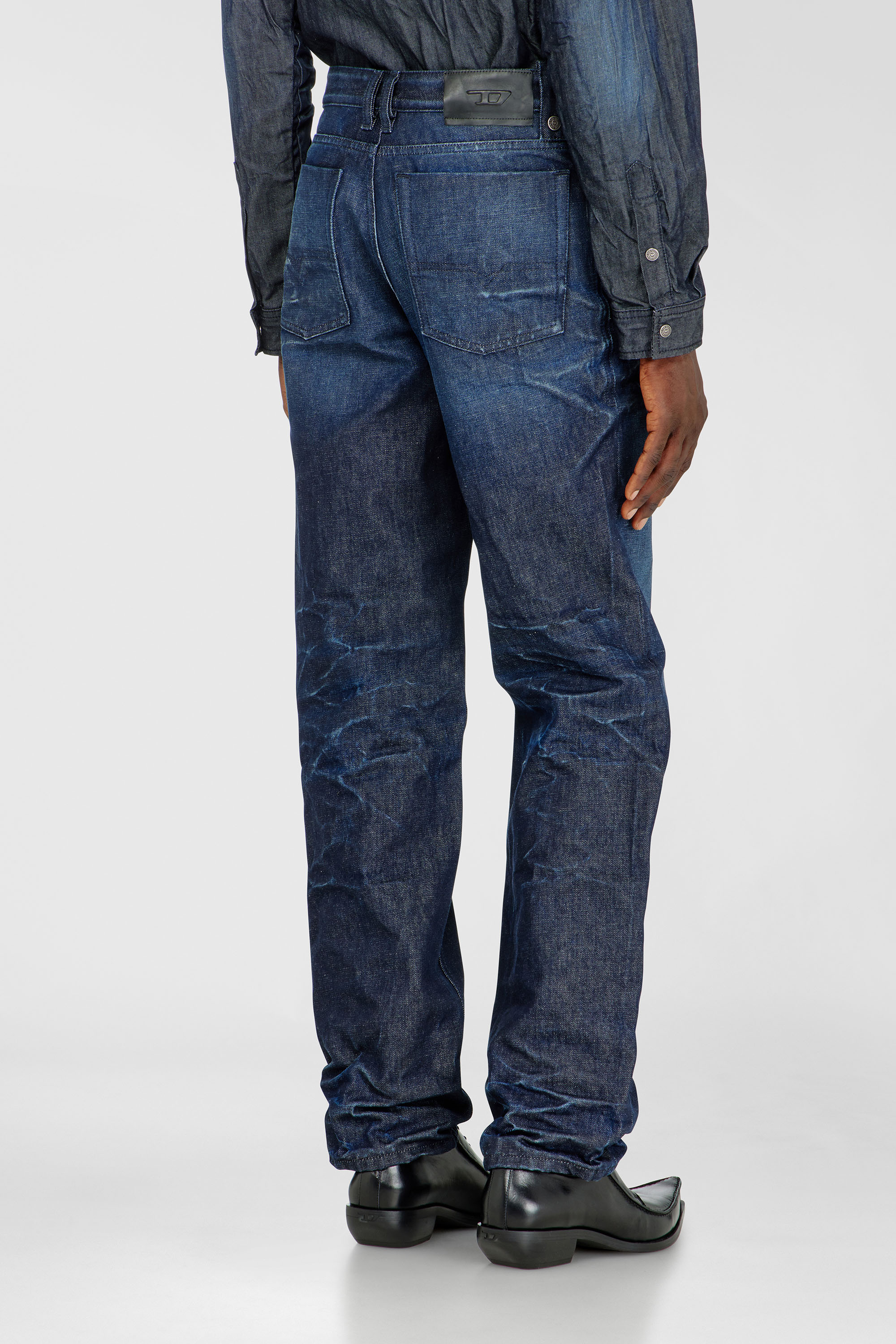 Diesel - Regular Jeans 1991 D-Voeed 007GF Hombre, Azul Oscuro - 5