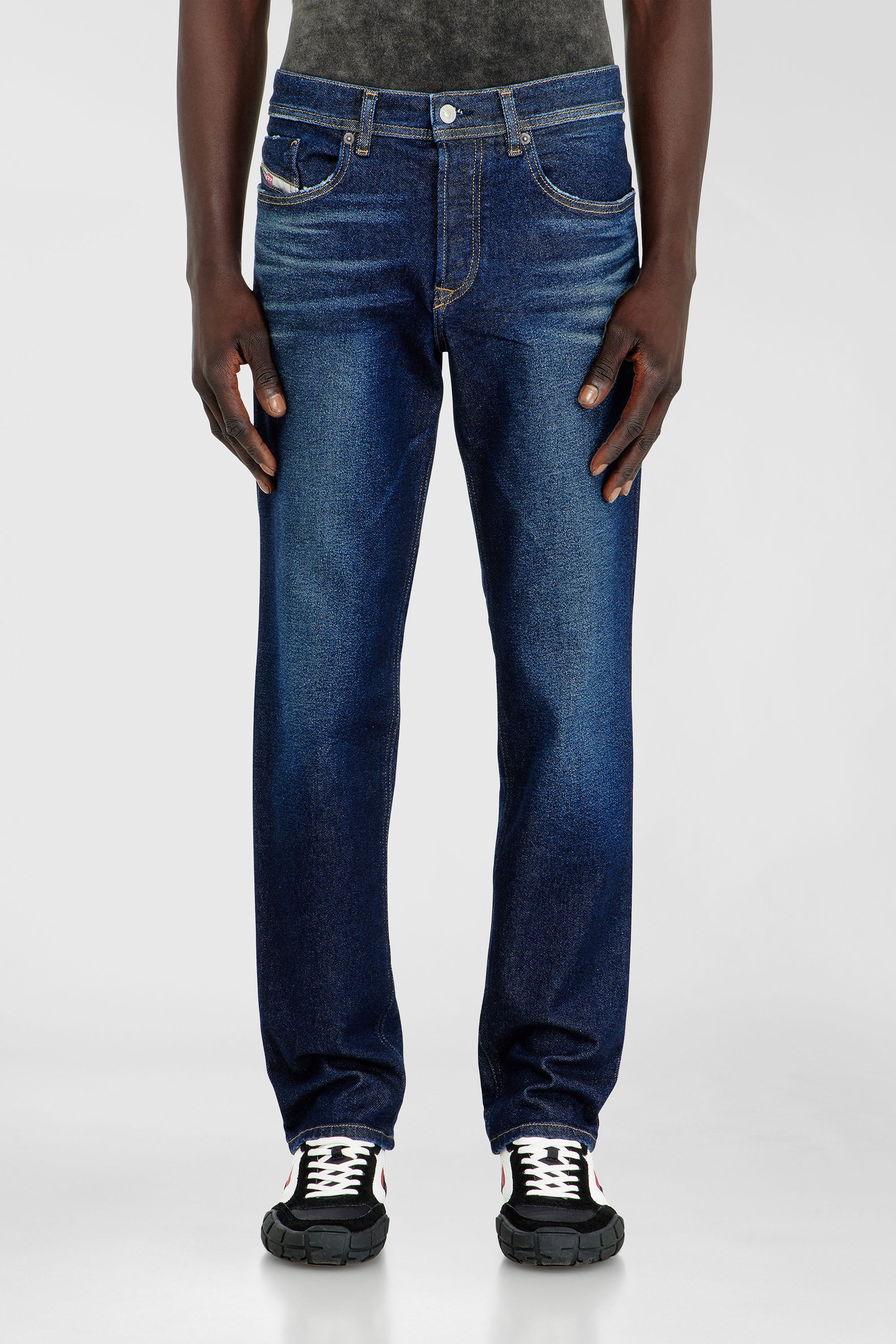 Diesel - Regular Jeans 2023 D-Finitive 0KBBV Hombre, Azul Oscuro - 1