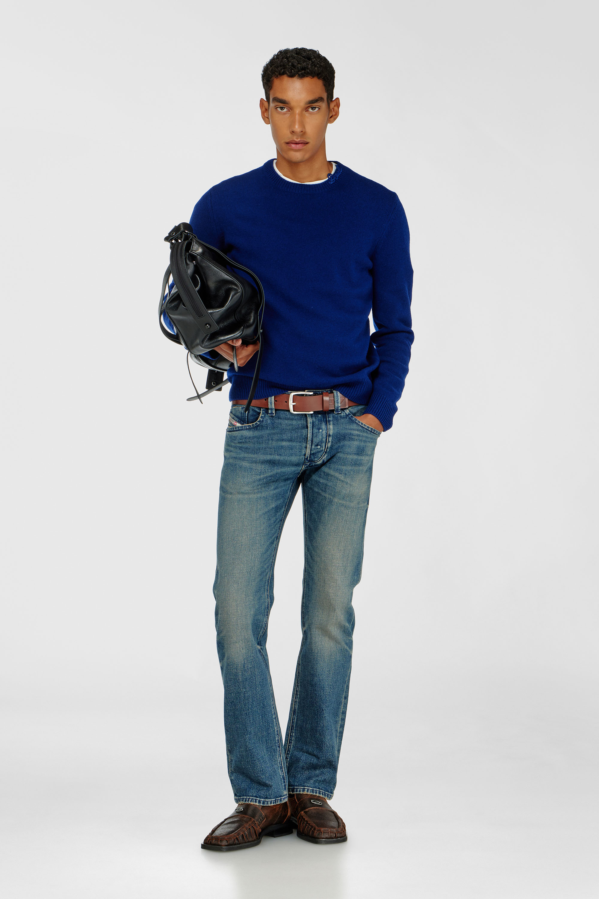 Diesel - K-IMBRO, Jersey de lana con logo en el cuello Hombre in Azul marino - 2