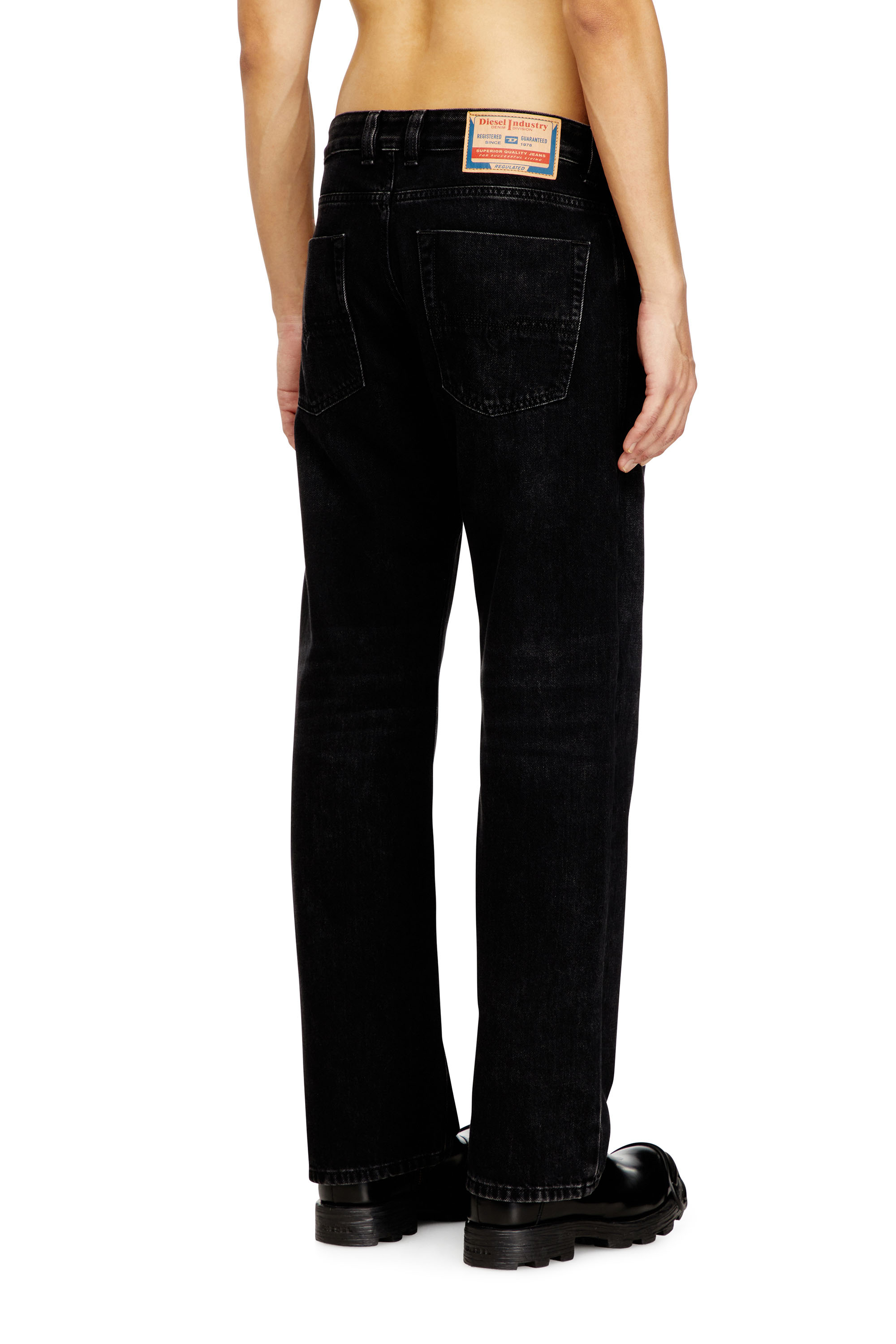 Diesel - Relaxed Jeans 1980 D-Eeper 09P09 Hombre, Negro/Gris oscuro - 4