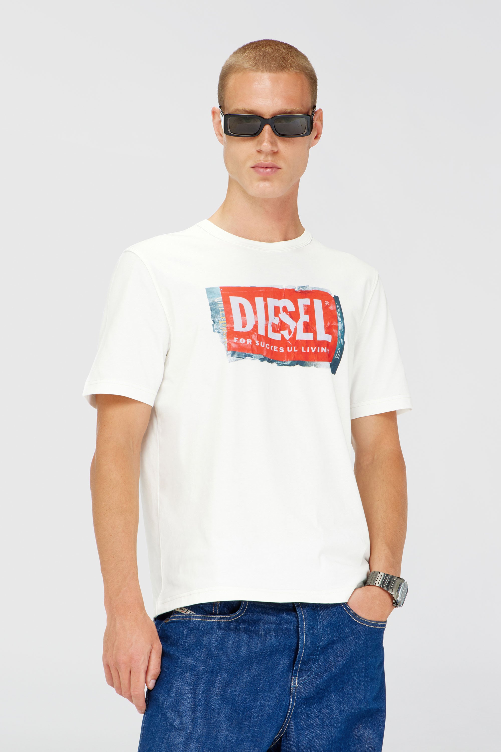 Diesel - T-ADJUST-Q6, Camiseta con logotipo con efecto arrugado Hombre in Blanco - 1