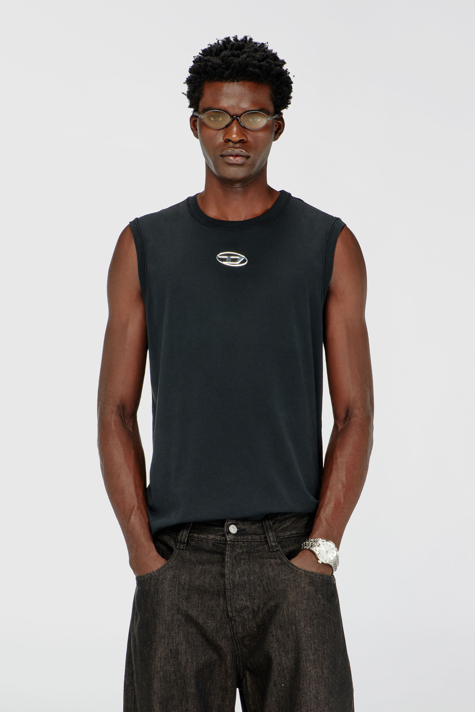 Diesel - T-BISCO-IOD, Camiseta de tirantes de algod&oacute;n sin mangas con Oval D met&aacute;lico Hombre in Negro - 1