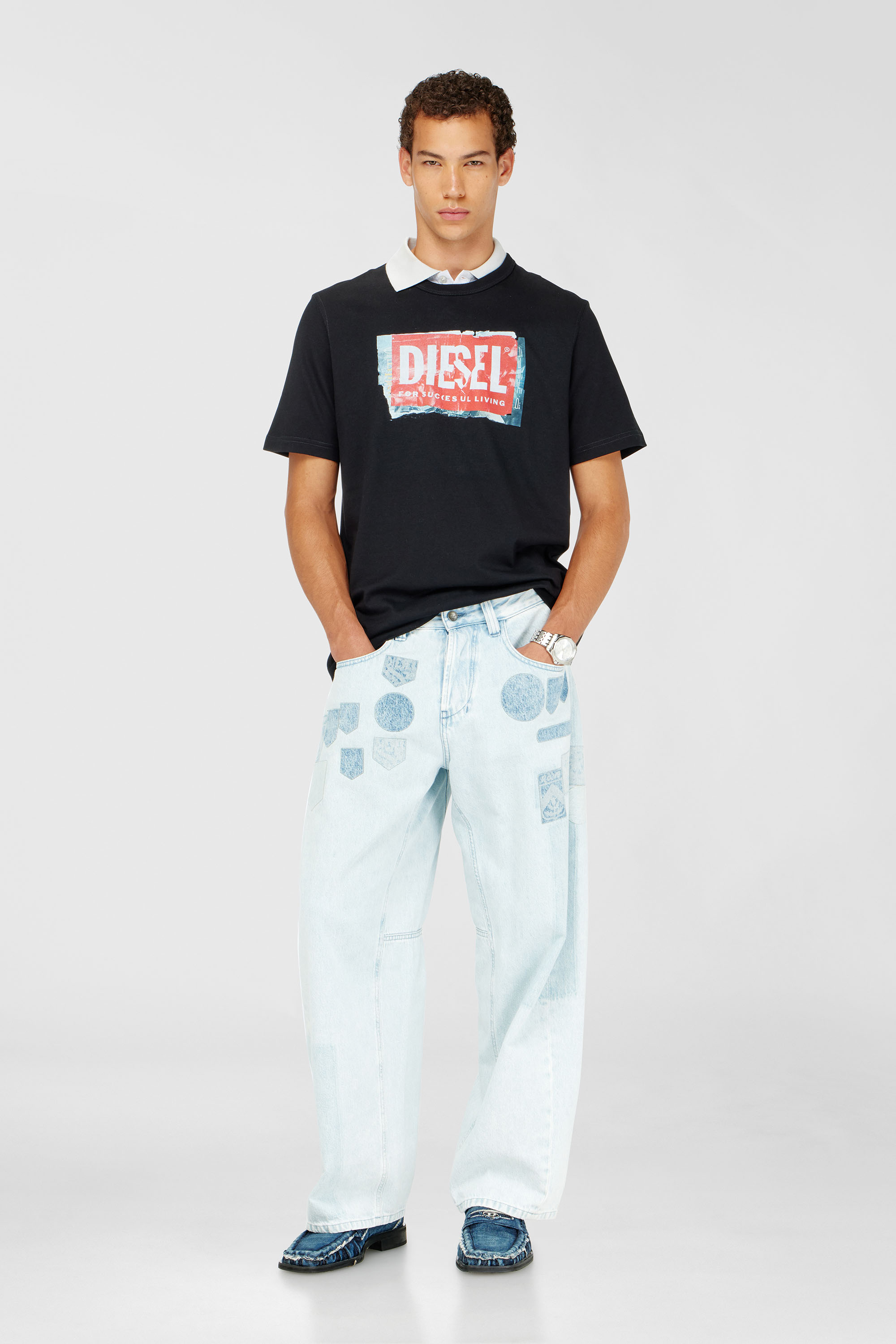 Diesel - T-ADJUST-Q6, Camiseta con logotipo con efecto arrugado Hombre in Negro - 2