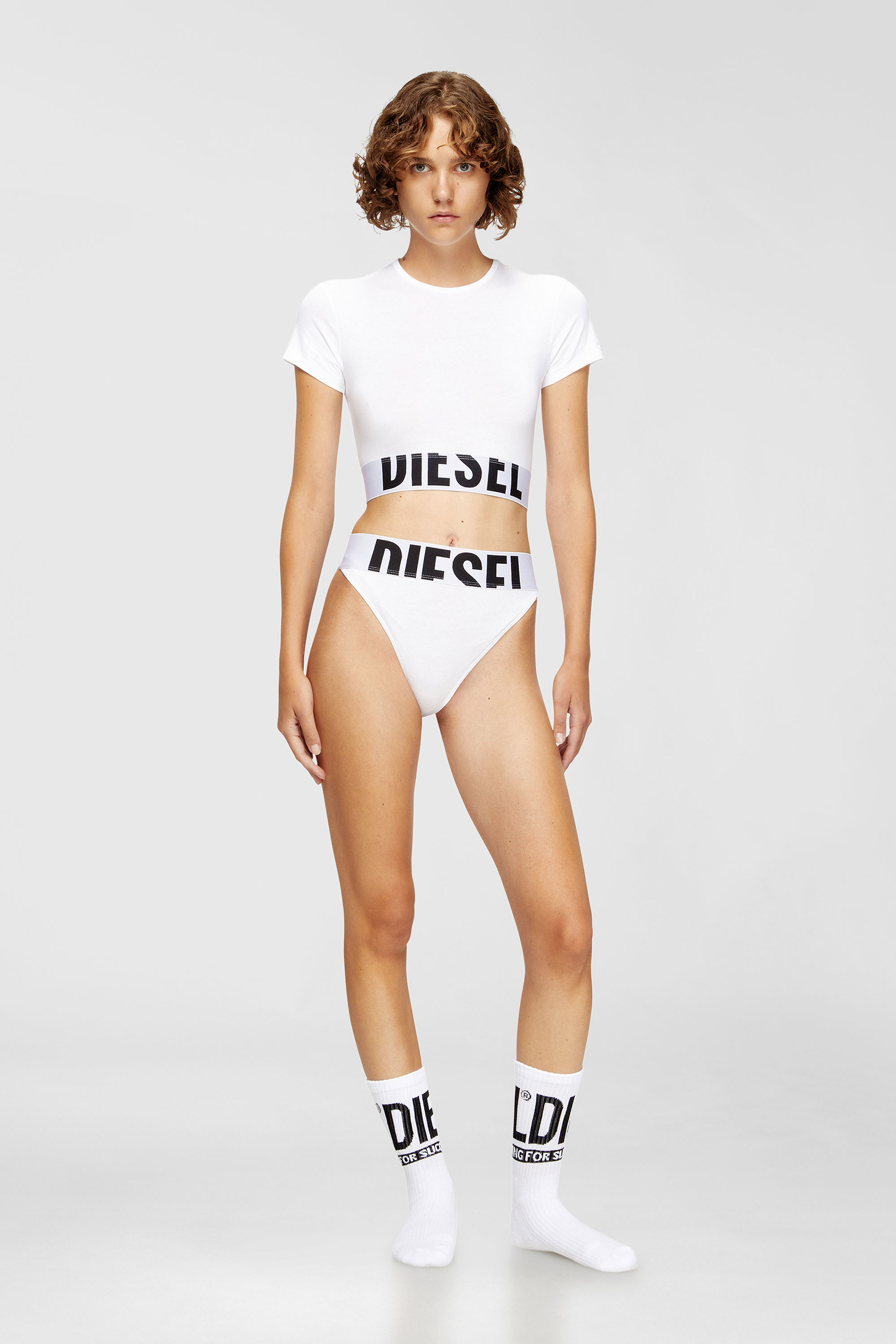 Diesel - UFTEE-SPORT-CROPPED-T-SHIRT, Top deportivo recortado con banda con el logotipo Mujer in Blanco - 2