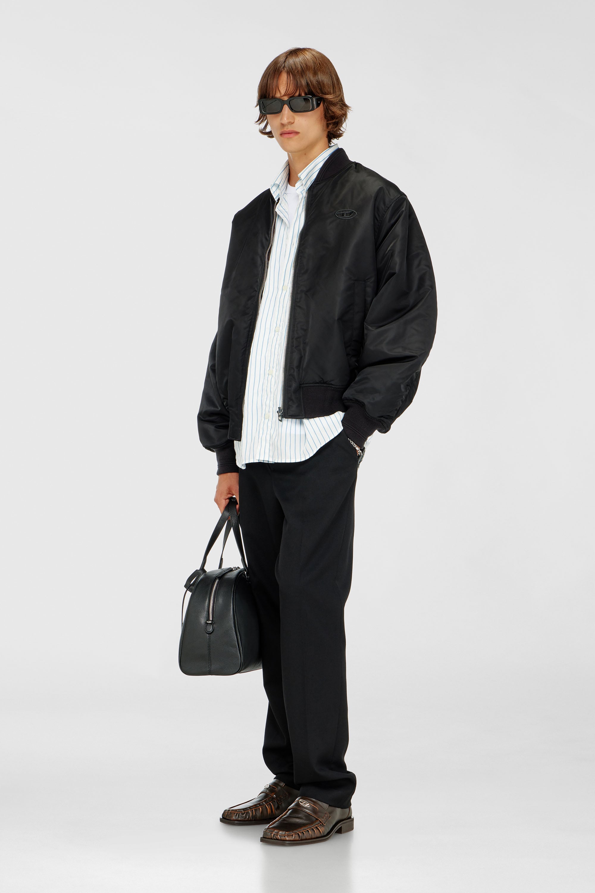 Diesel - W-TYPE-D1, Chaqueta bomber acolchada con bordado Oval D Hombre in Negro - 2