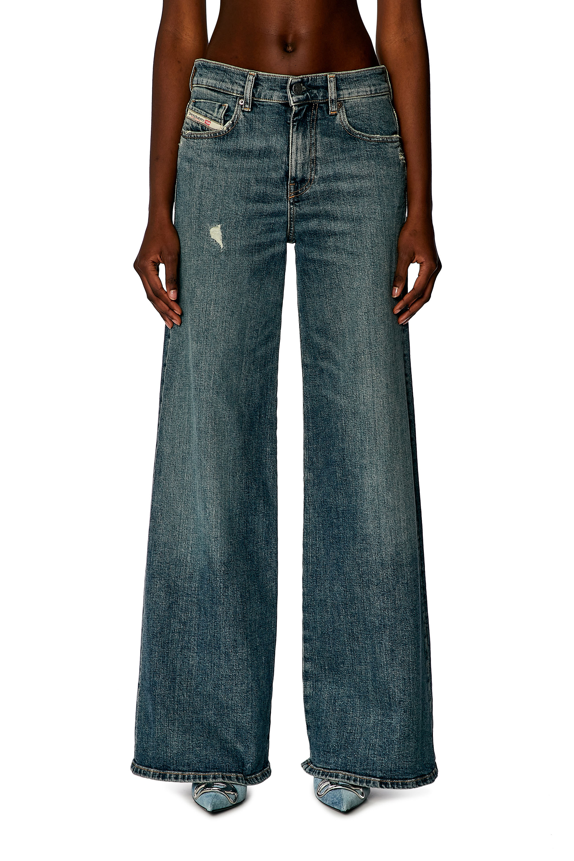 Diesel - Bootcut and Flare Jeans 1978 D-Akemi 0DQAC, Azul medio - Image 2