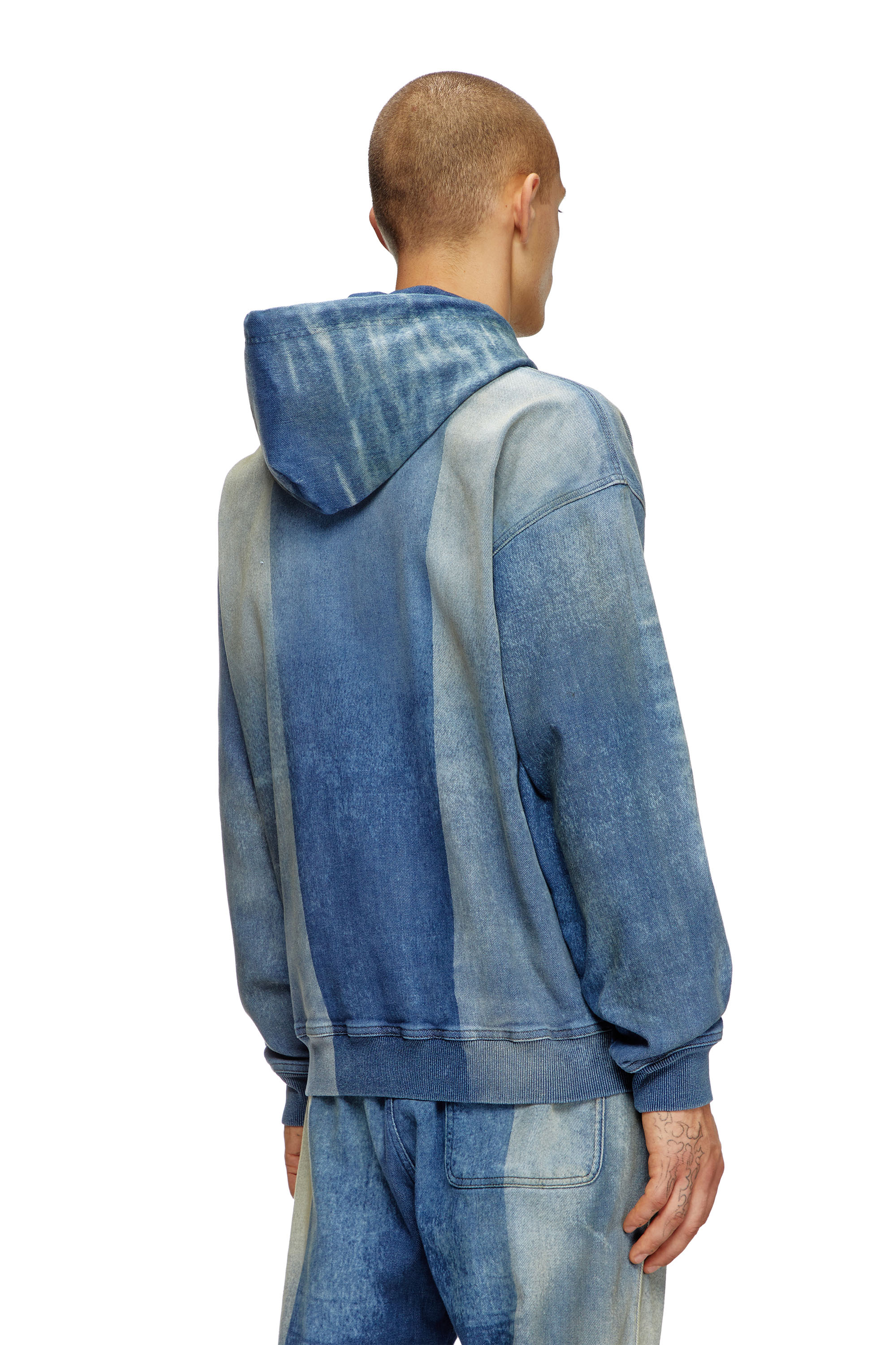 Diesel - D-UM-RIB-FSF TRACK, Sudadera con capucha en Track Denim con pliegues solarizados Unisex in Azul marino - 2