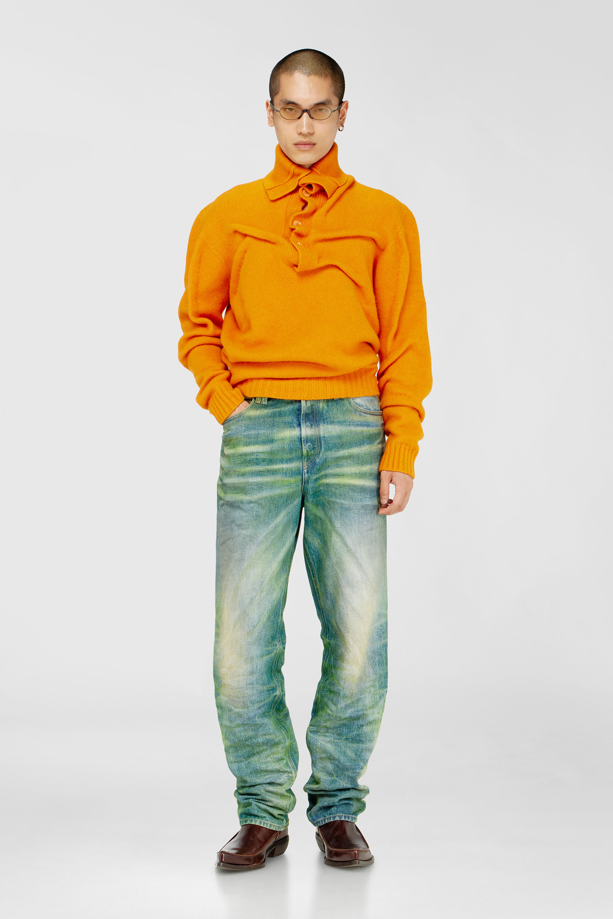 Diesel - K-ANDREW, Jersey con cuello de botones en punto hervido arrugado Hombre in Naranja - 2