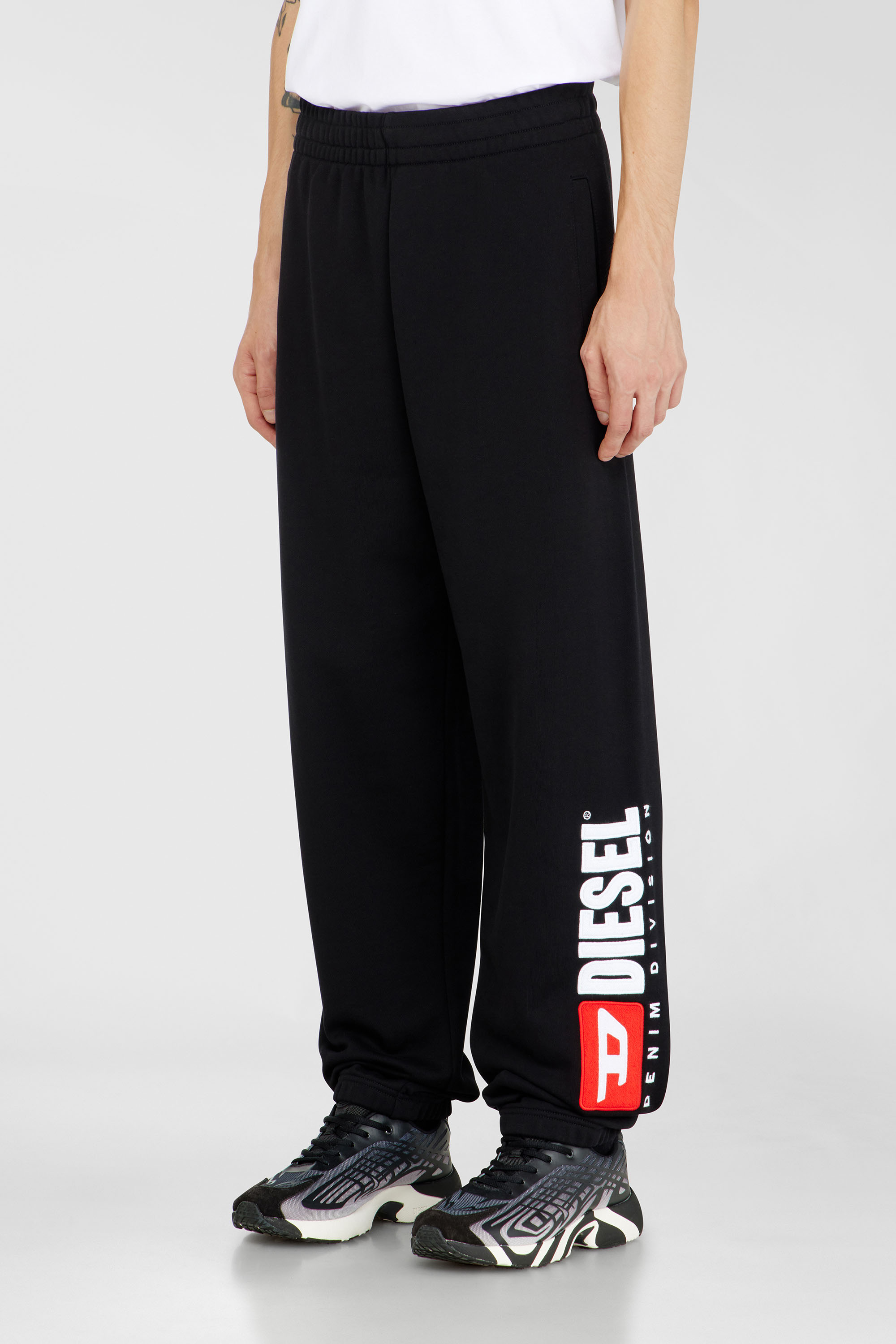 Diesel - P-MARKY-DIV, Pantalones de algod&oacute;n con parche Diesel Hombre in Negro - 1