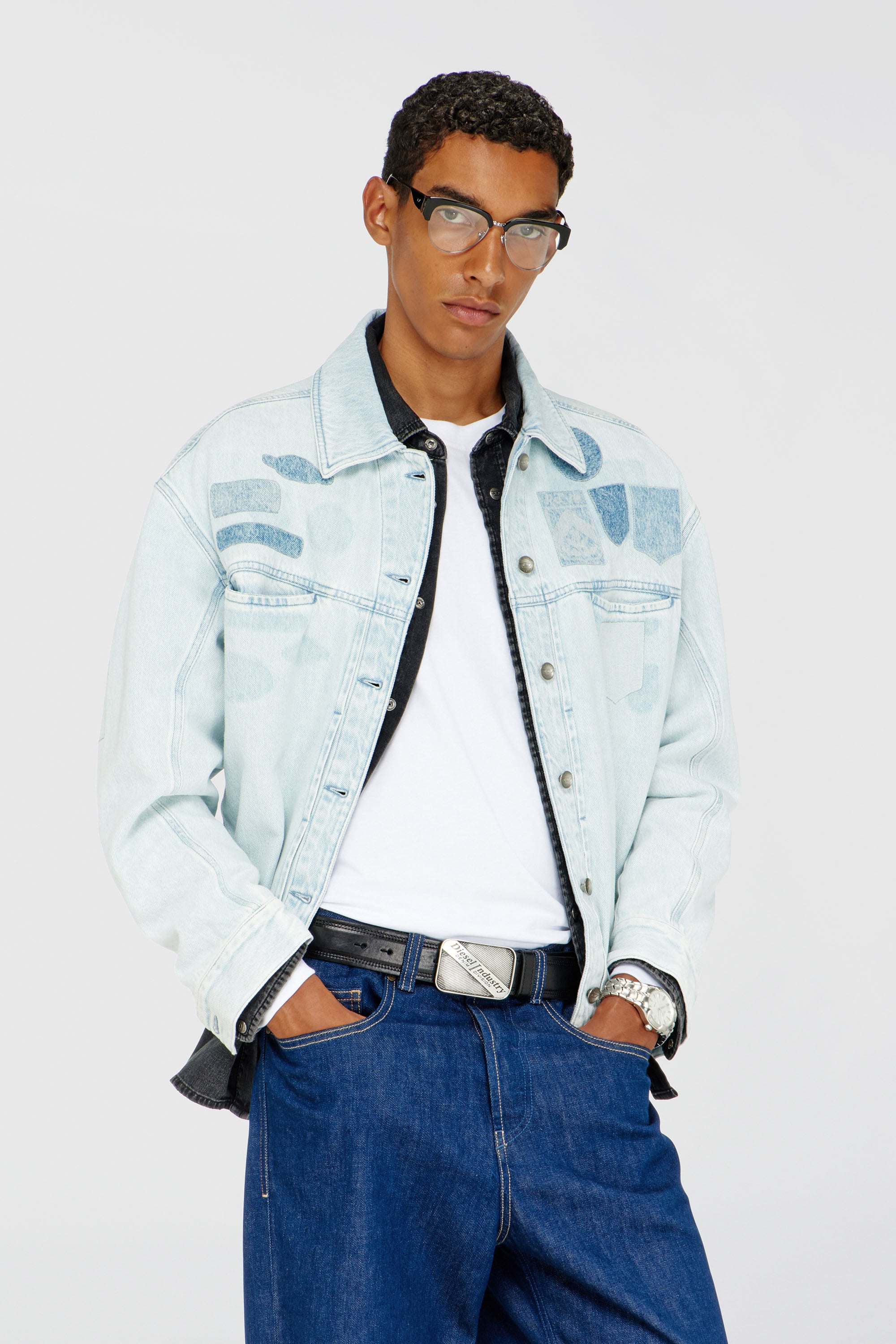 Diesel - D-RYMAVO-S, Sobrecamisa denim con efecto patch Unisex in Azul marino - 1