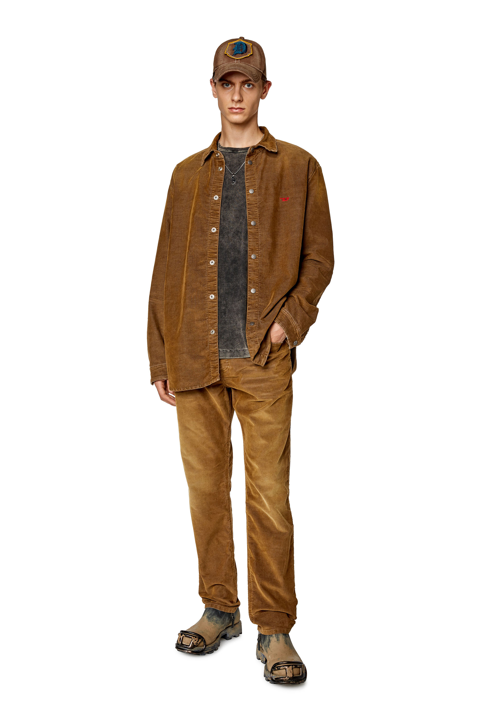 Diesel - Tapered Jeans 2023 D-Finitive 003GJ, Marrón - Image 1