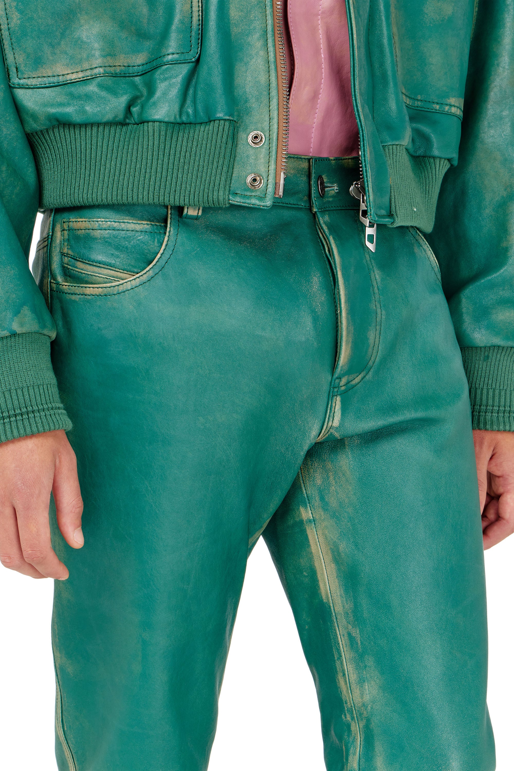 Diesel - P-OCKET, Pantal&oacute;n de cuero tratado Hombre in Verde - 4