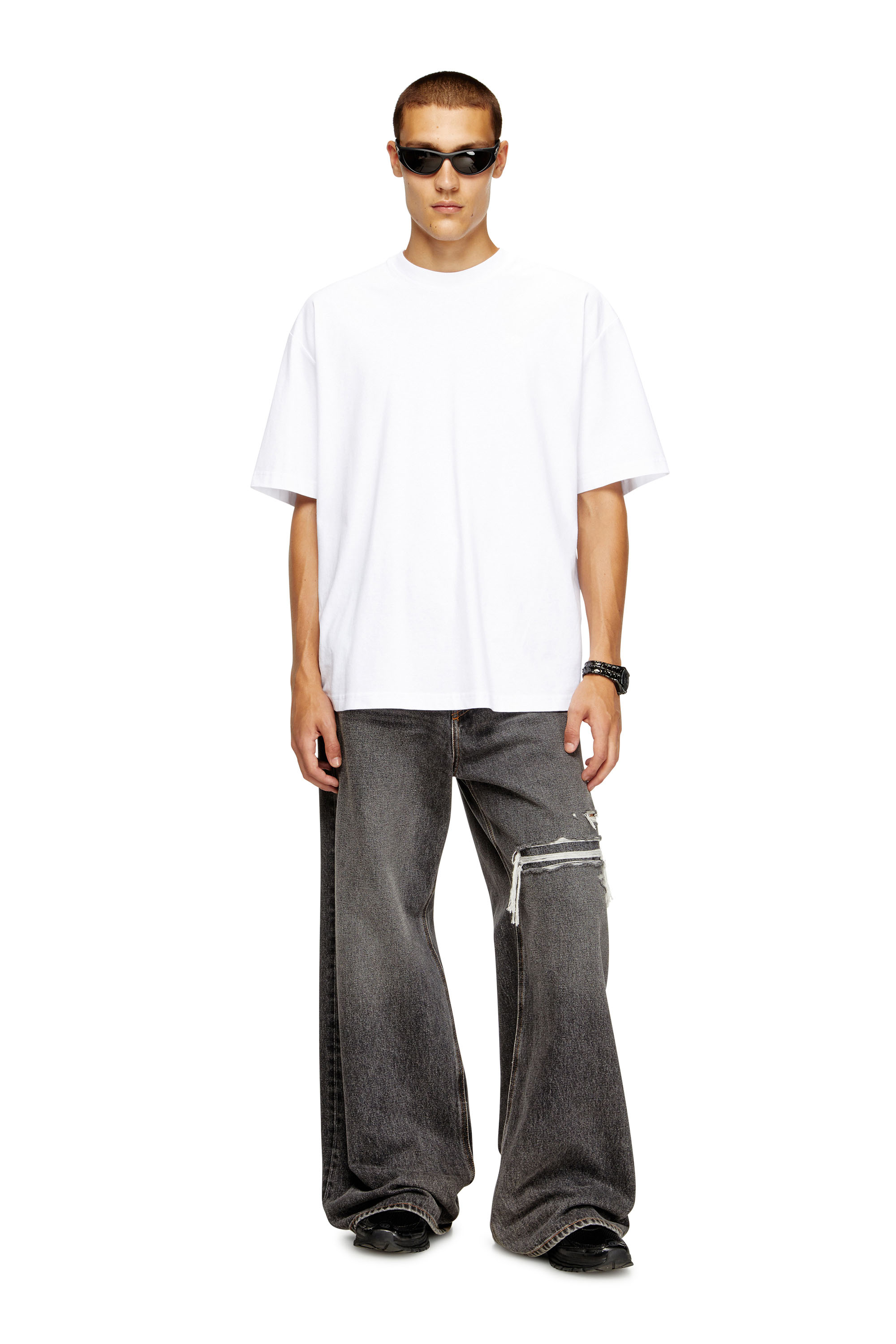 Diesel - T-BOGGY-MEGOVAL-D, Camiseta con bordado oval D grande Hombre in Blanco - 1