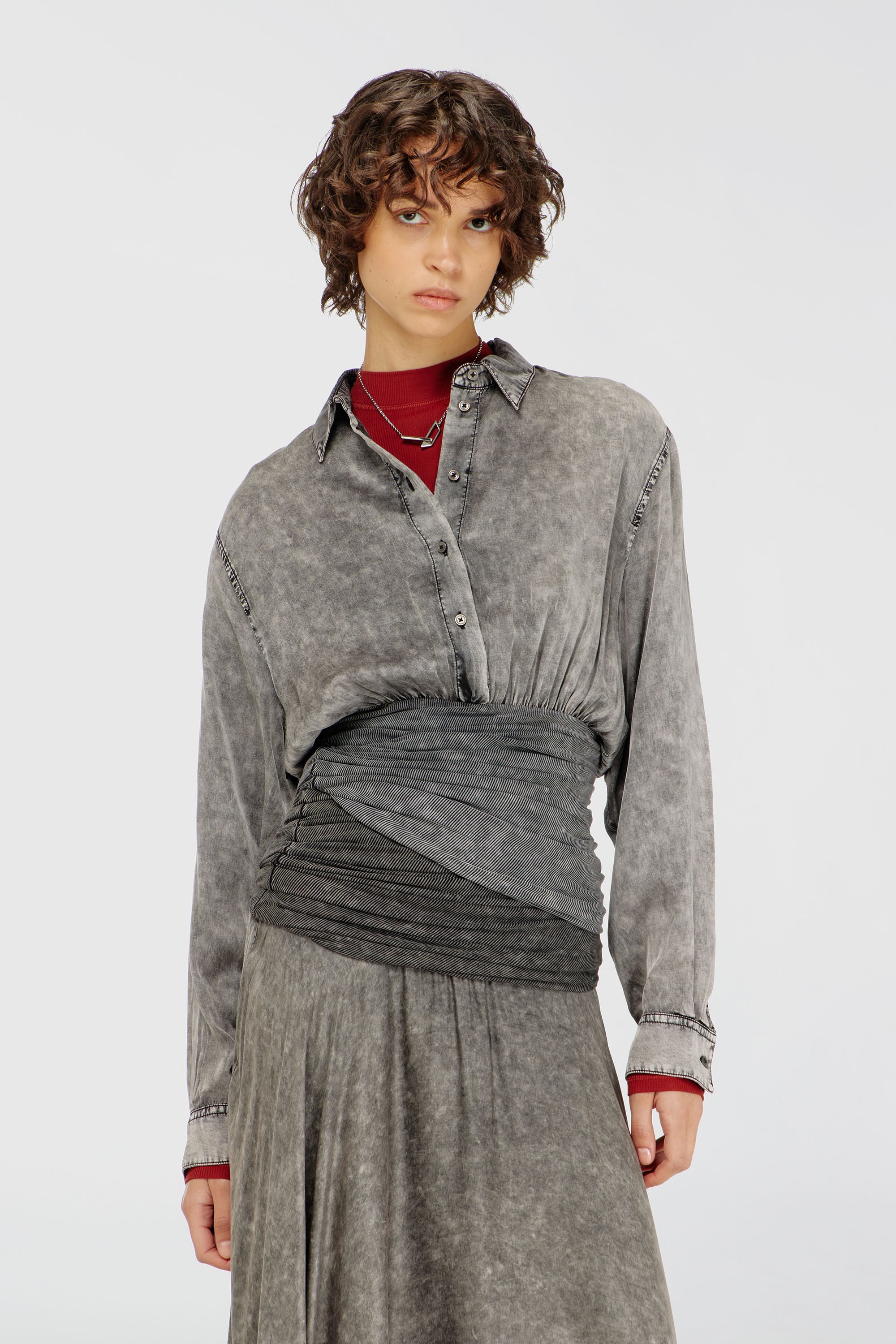 C-ASSIA-B1, Gris oscuro