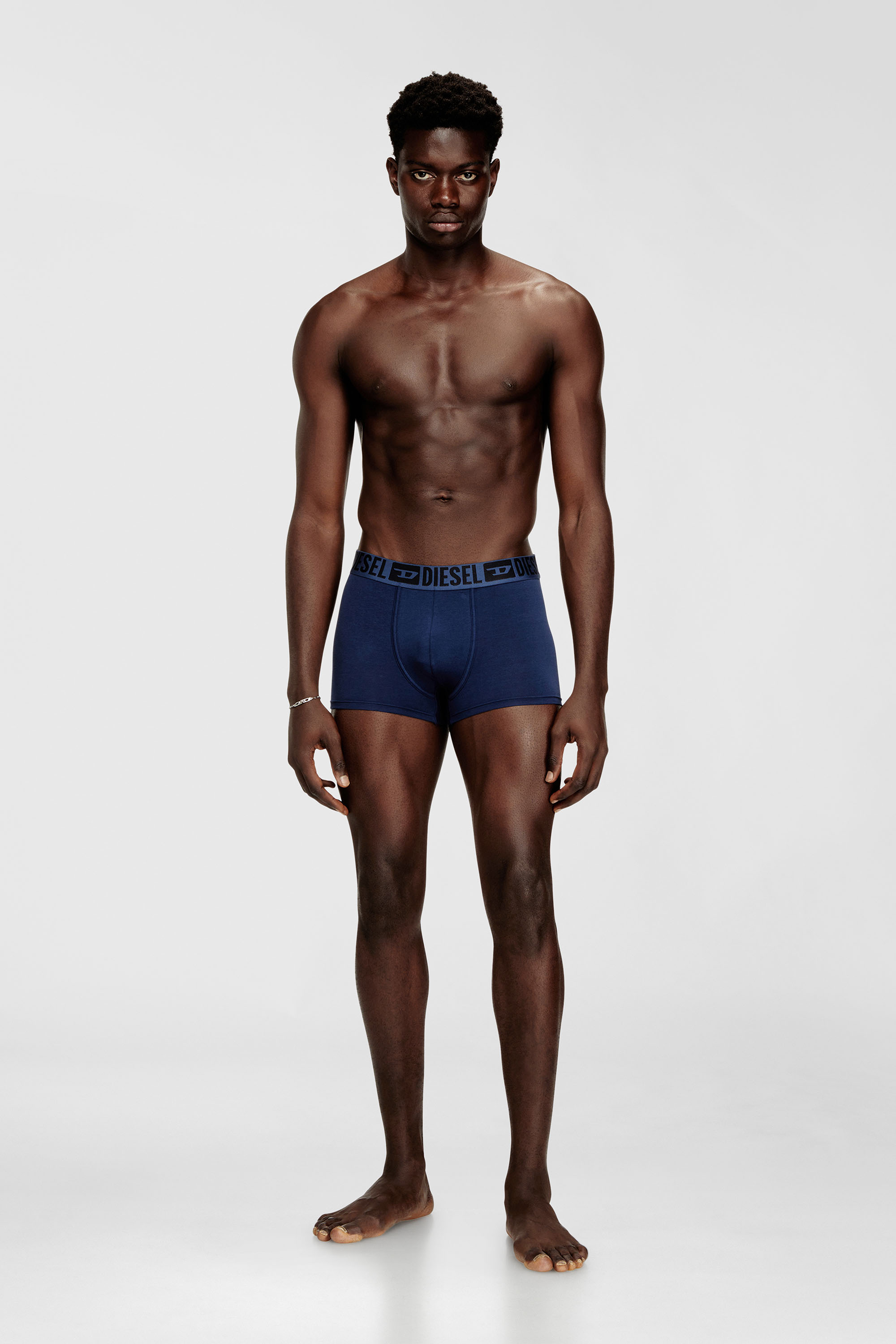 Diesel - MIKE-D-CORE-3PACK, Paquete de tres b&oacute;xers de algod&oacute;n el&aacute;stico con pretina tonal Hombre in Azul marino - 2
