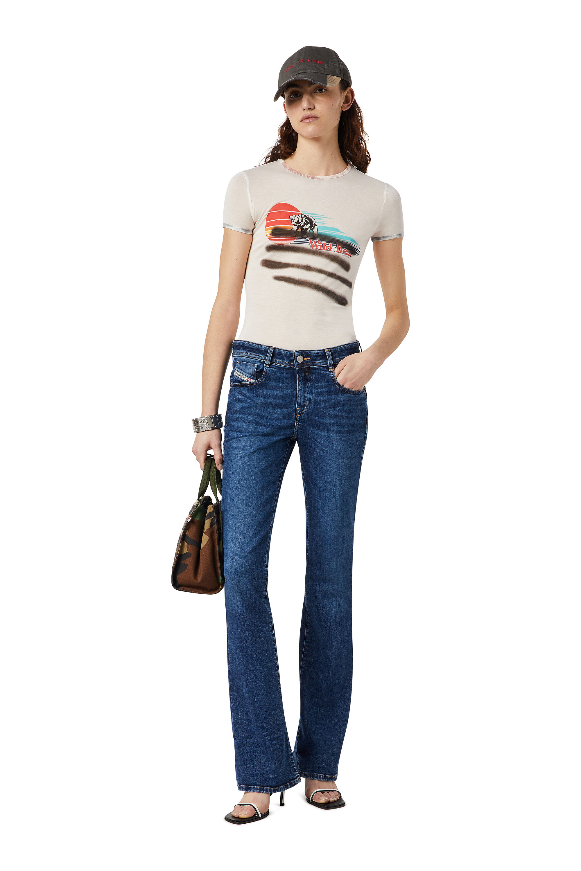 Diesel - 1969 D-EBBEY 0EIAF Bootcut and Flare Jeans, Azul medio - Image 5