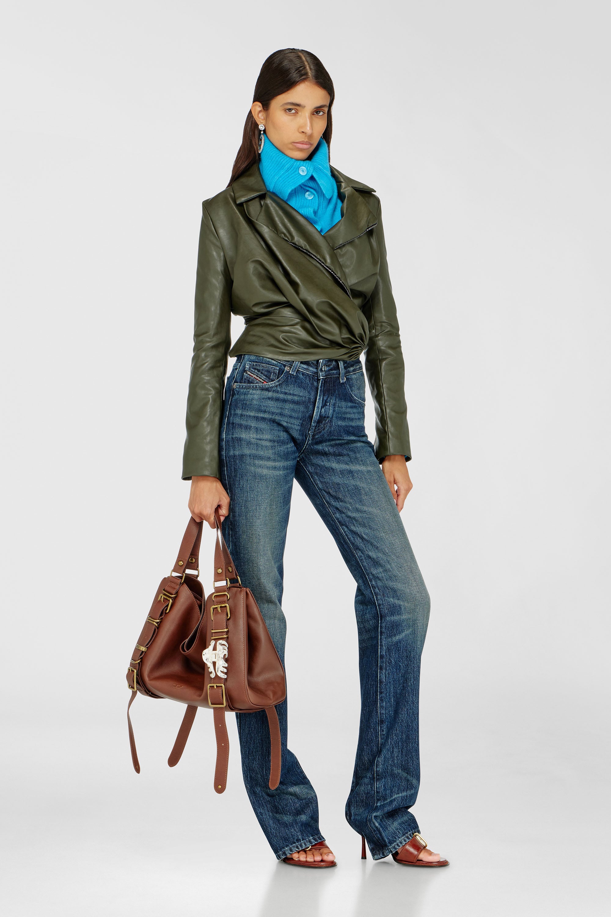 Diesel - D-ONE TOPHANDLE M, D-One-Bolso medium con asa superior de piel tratada Unisex in Marr&oacute;n - 3