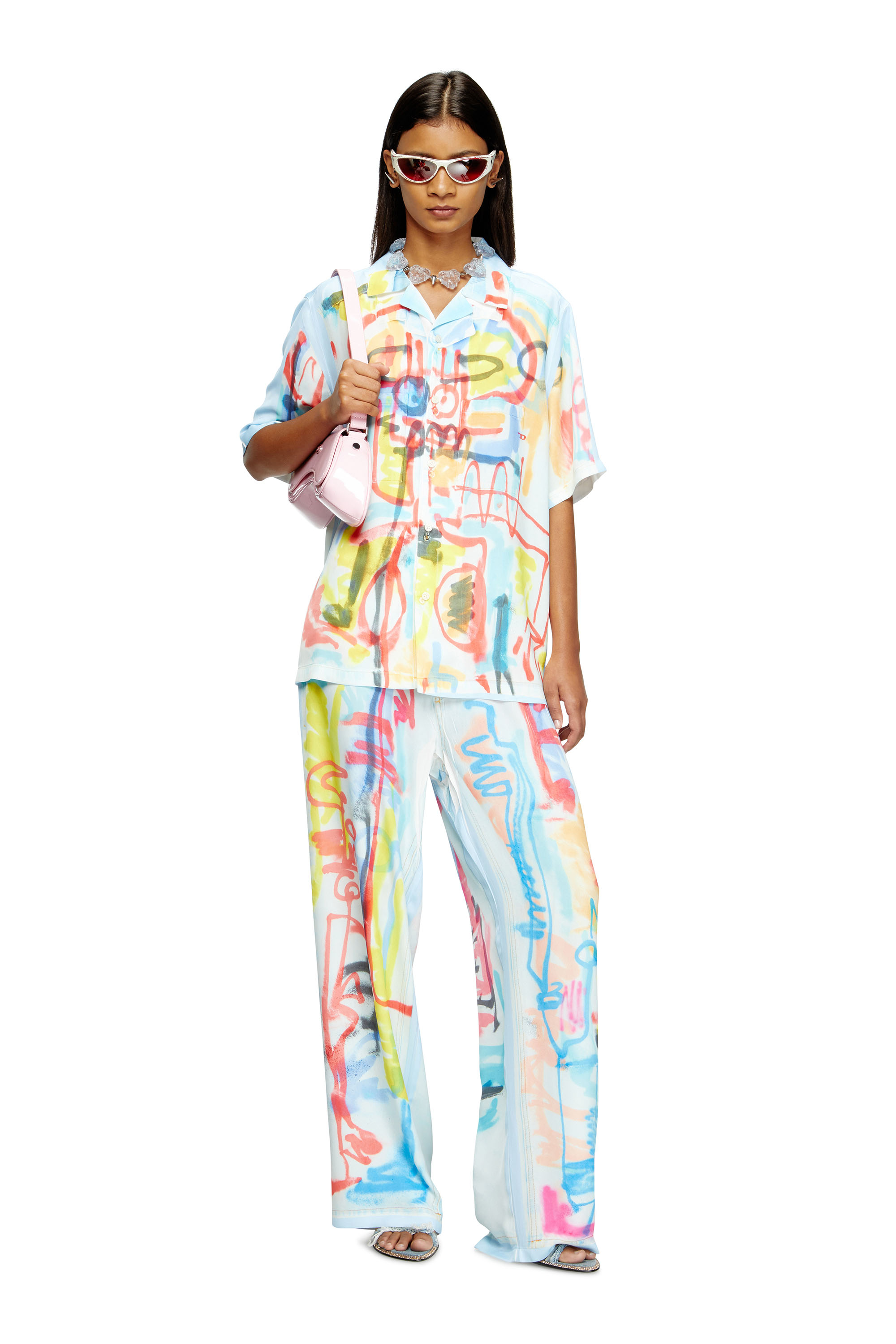 Diesel - C-PAROSHORT-GRAFFITI-AFR, Camisa de bolos de sat&eacute;n con estampado graffiti Unisex in Azul marino - 6