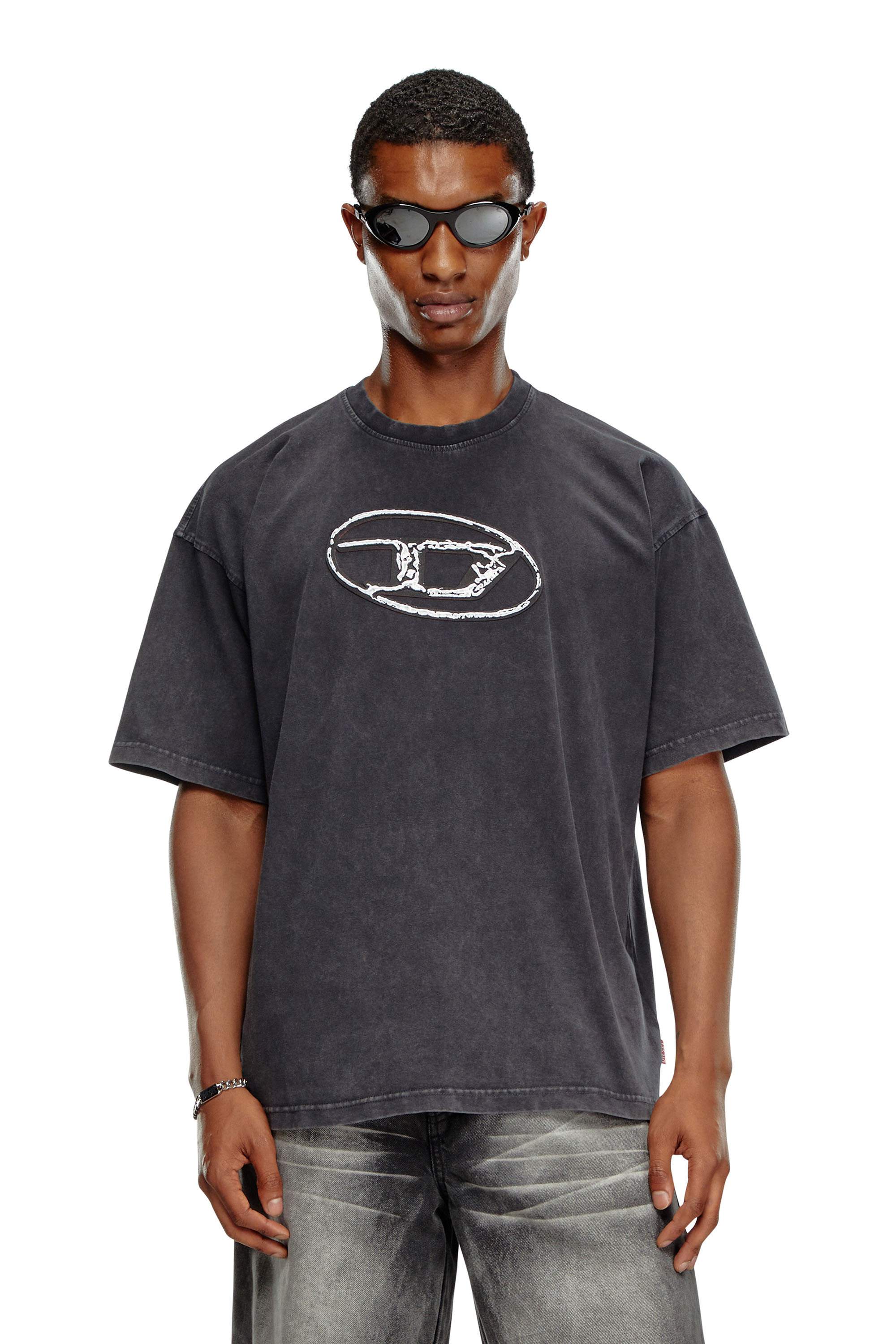Diesel - T-BOXT-Q22, Hombre Camiseta desteñida con estampado Oval D in Negro - Image 2