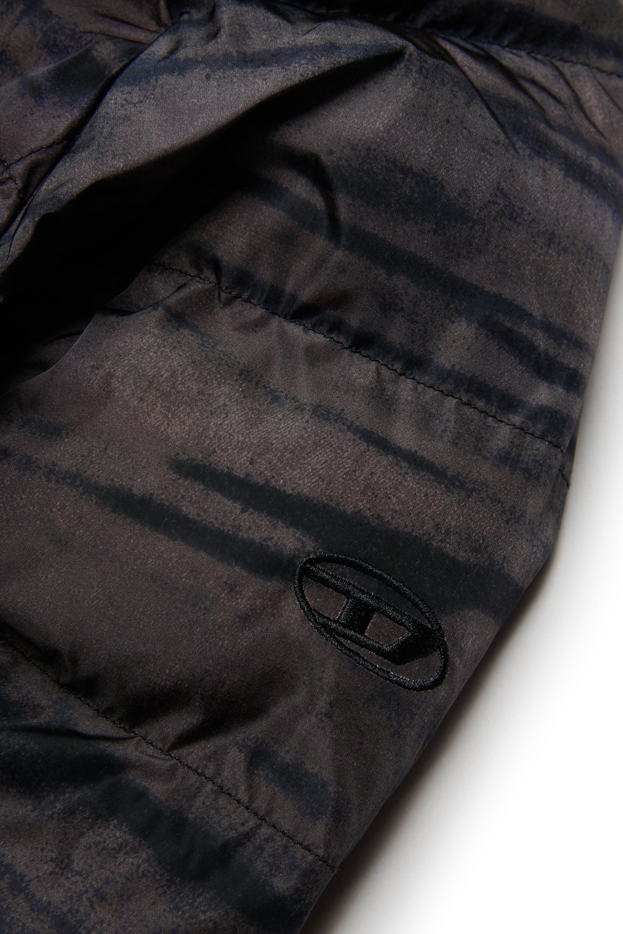 Diesel - JDEN, Chaqueta acolchada con estampado gr&aacute;fico difuminado Hombre in Verde - 4