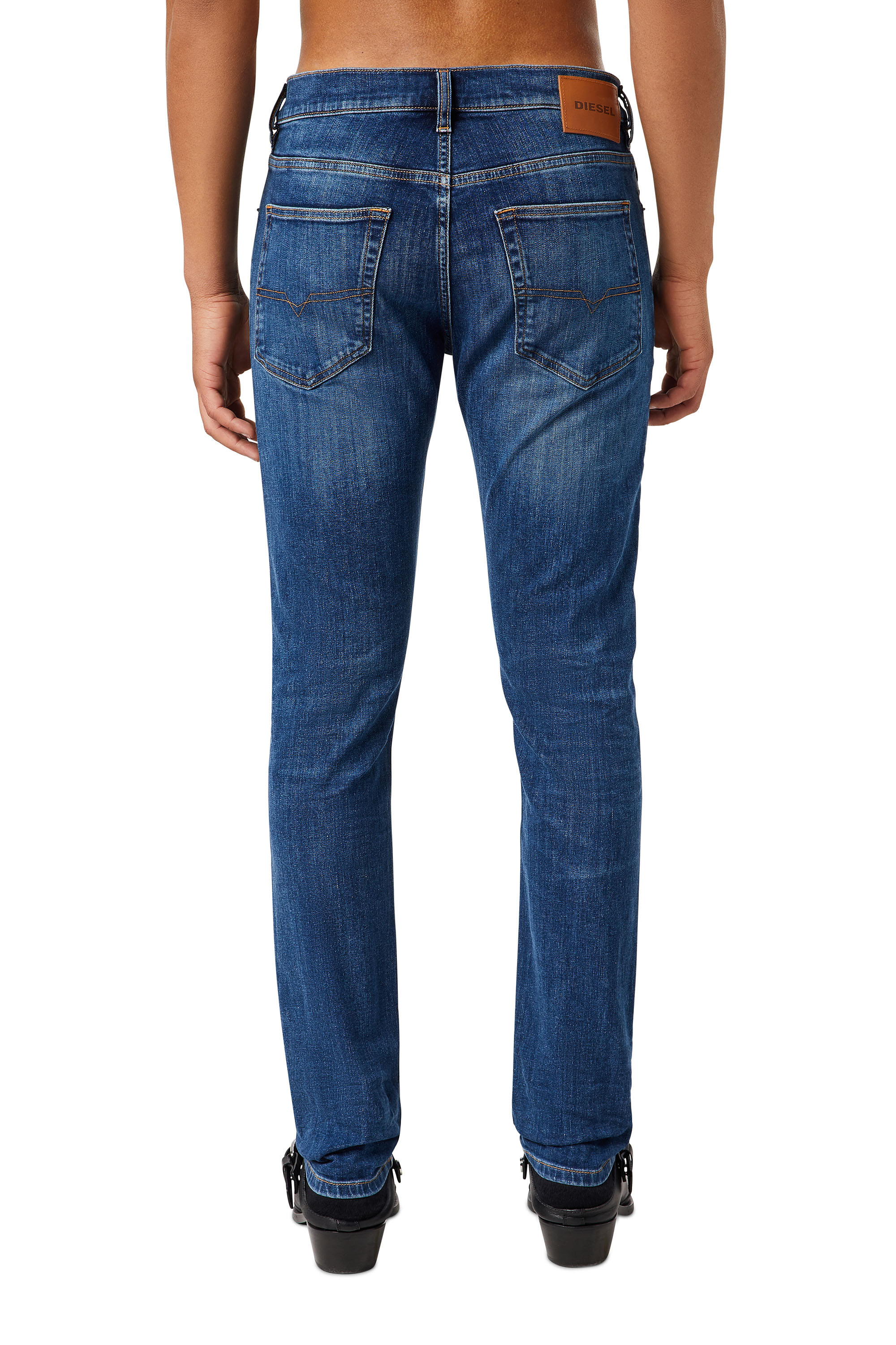 Diesel - D-Luster 0GDAN Slim Jeans, Azul Oscuro - Image 2