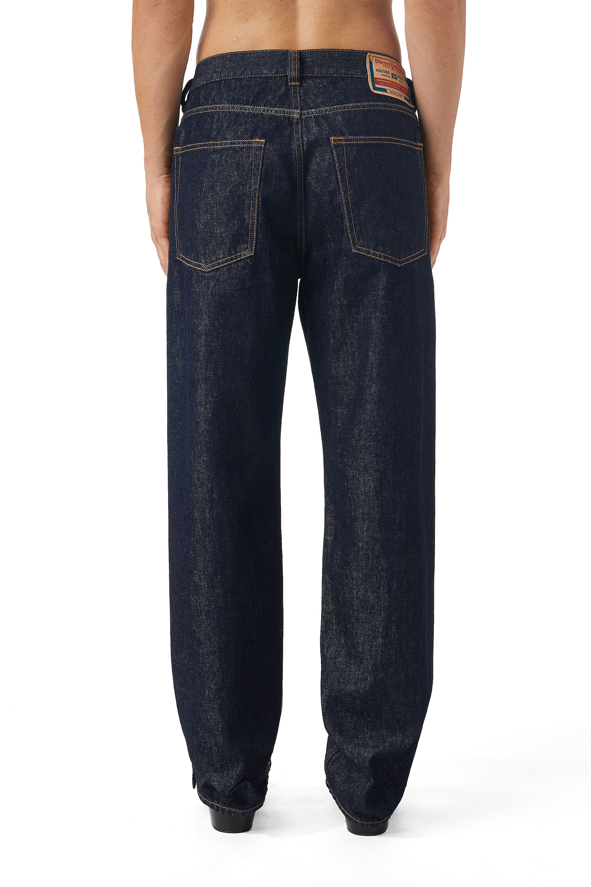 Diesel - 2010 Z9C02 Straight Jeans, Azul Oscuro - Image 2