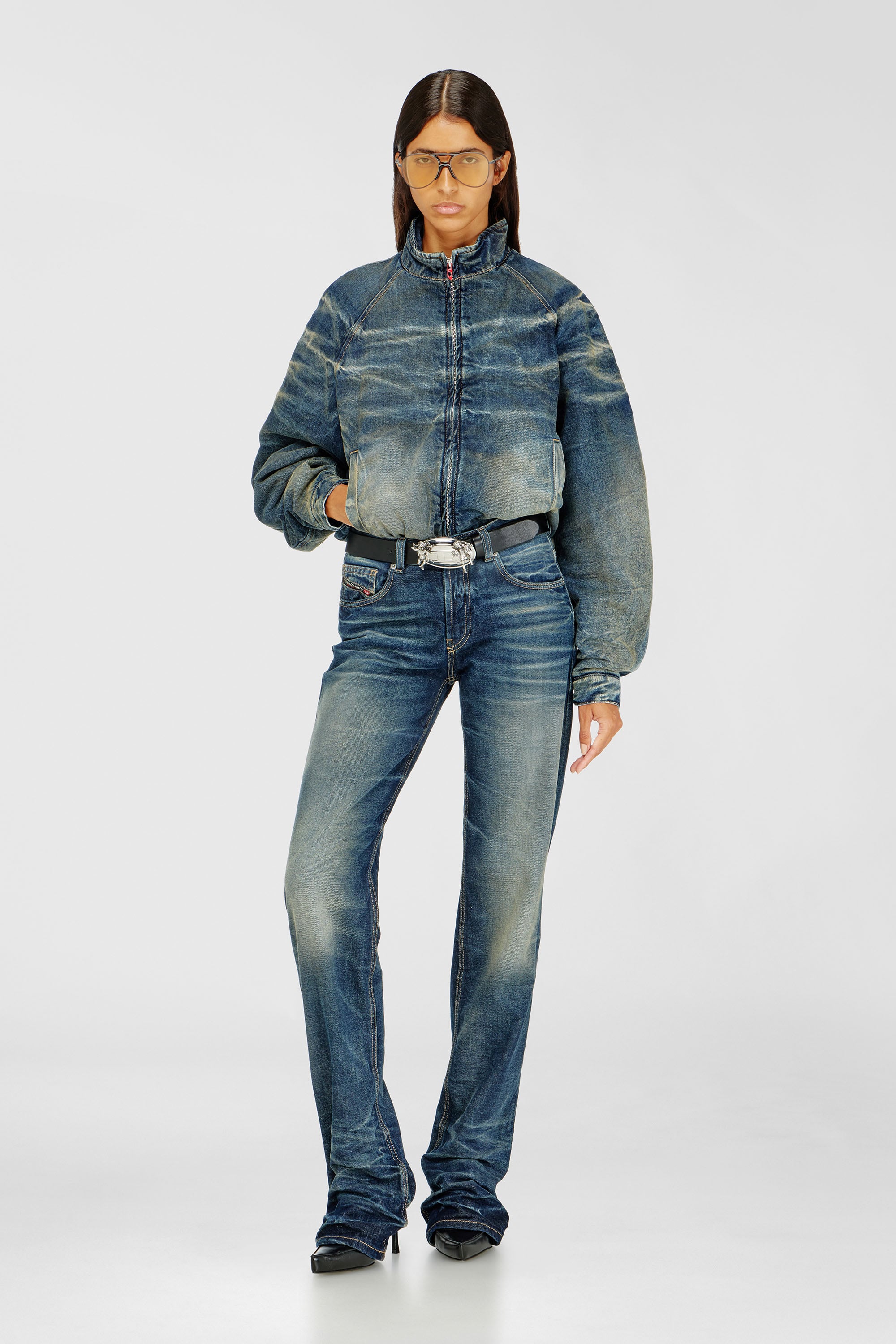 Diesel - DE-BARUS-FSJ1, Chaqueta acolchada de denim arrugado con efecto sucio Mujer in Azul marino - 2