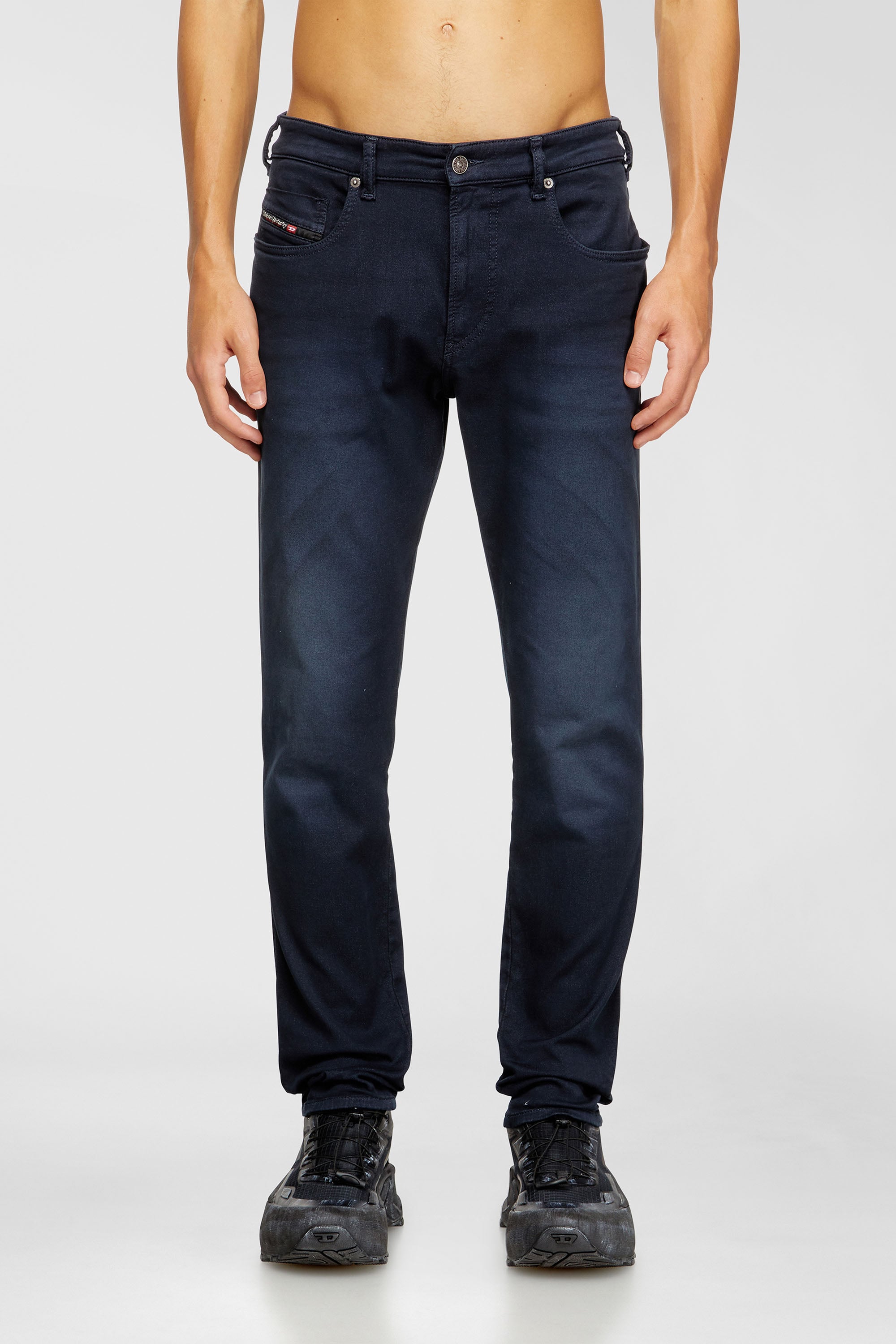 Diesel - Slim 2062 D-Strukt Joggjeans&reg; 0670M Hombre, Azul Oscuro - 1