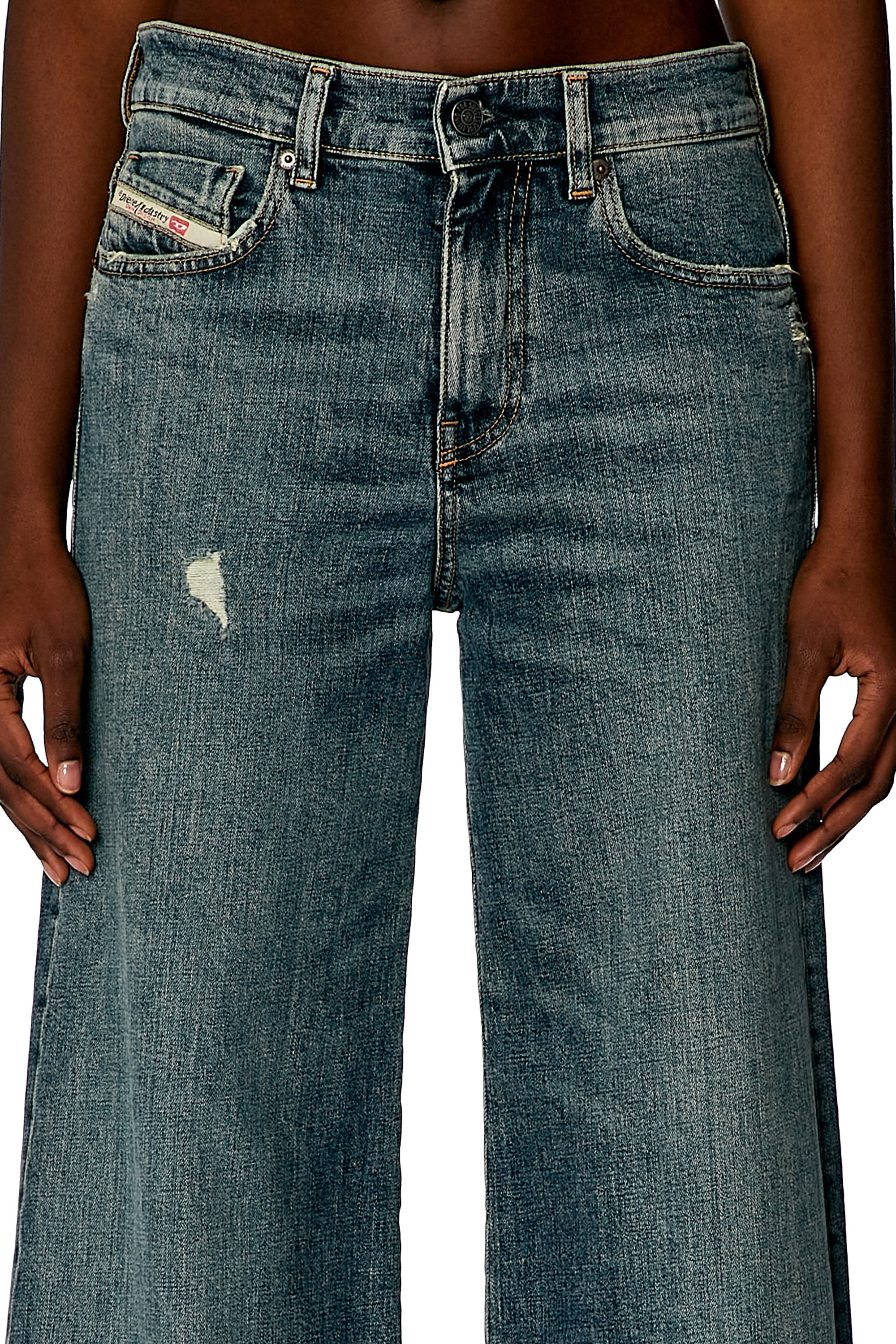 Diesel - Bootcut and Flare Jeans 1978 D-Akemi 0DQAC, Azul medio - Image 3