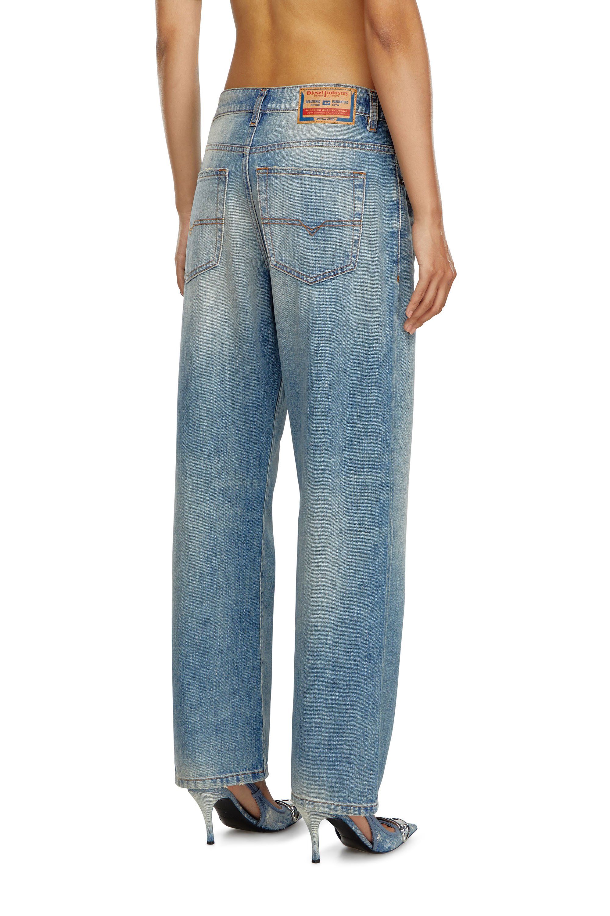 Diesel - Straight Jeans 1999 D-Reggy 0GRDN, Mujer Straight Jeans - 1999 D-Reggy in Azul marino - Image 3