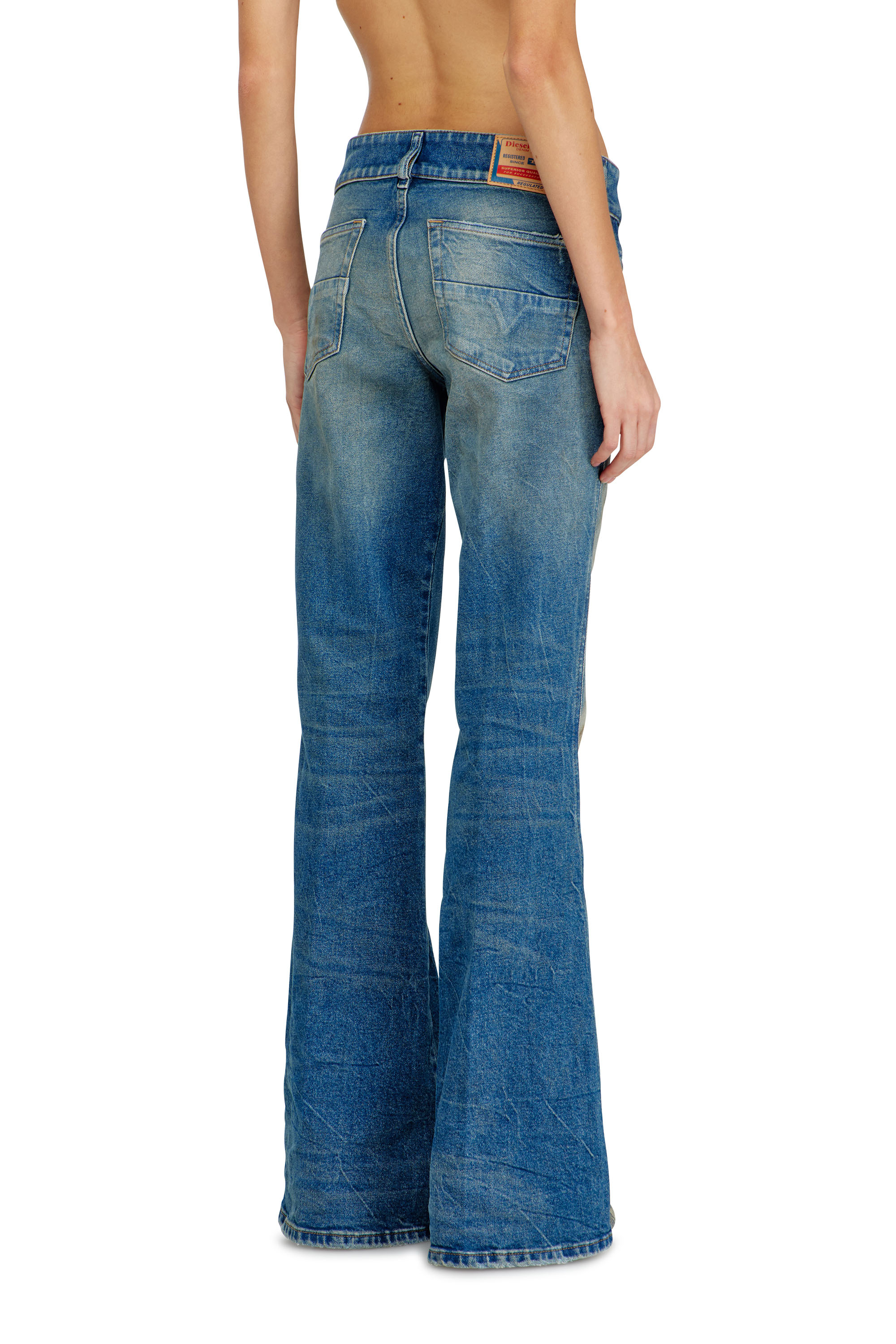 Diesel - Bootcut Jeans D-Hush 09N40 Mujer, Azul medio - 4