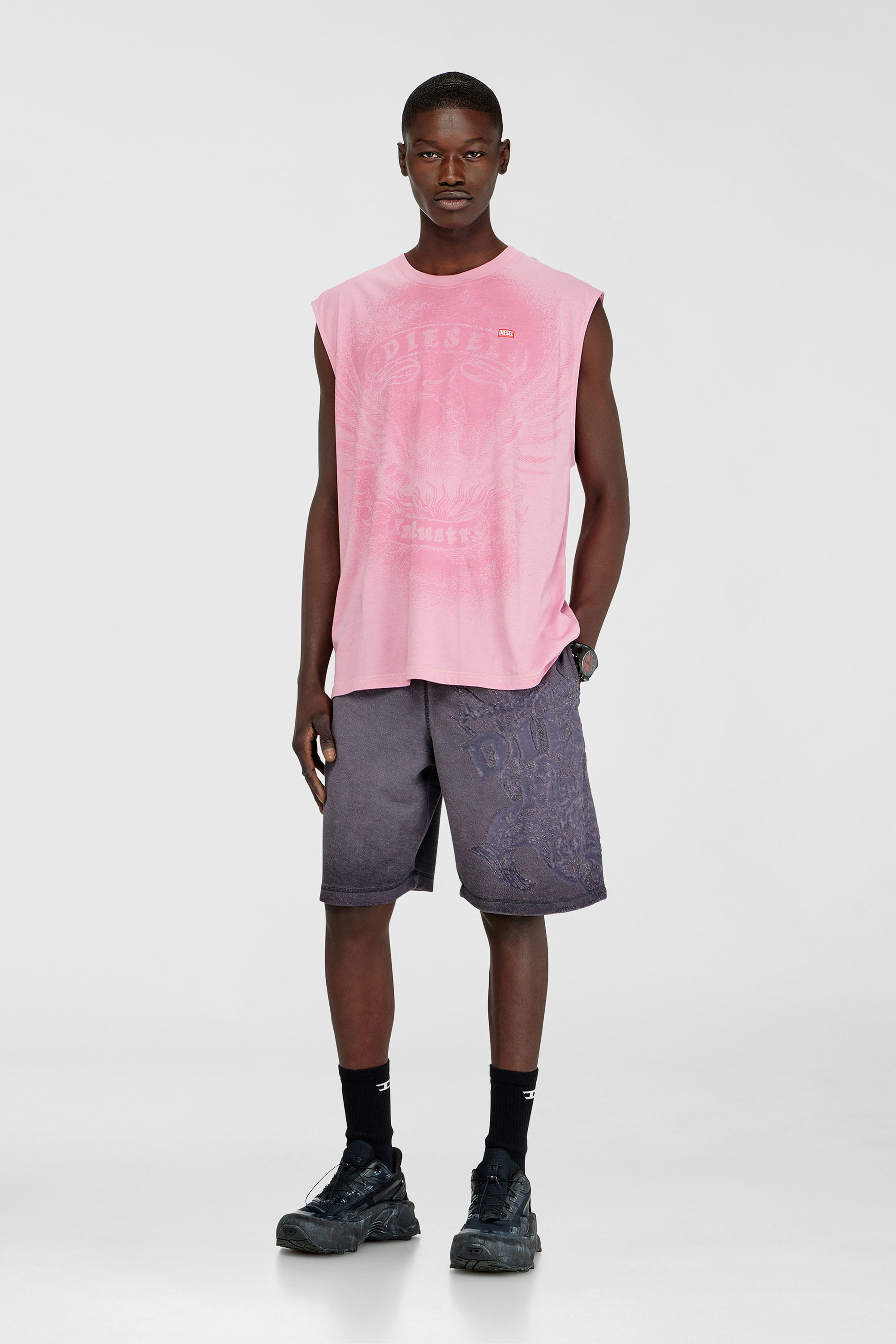 Diesel - T-BOXT-SL-NOTCH, Top sin mangas de algod&oacute;n con gr&aacute;fico tonal Hombre in Rosa - 2