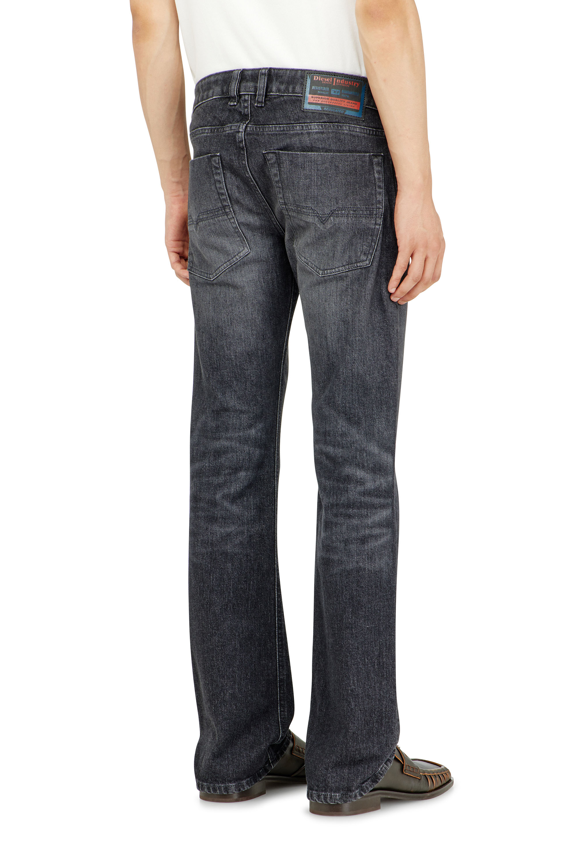 Diesel - Bootcut Jeans 2007 Zatiny 09N48 Hombre, Negro/Gris oscuro - 5