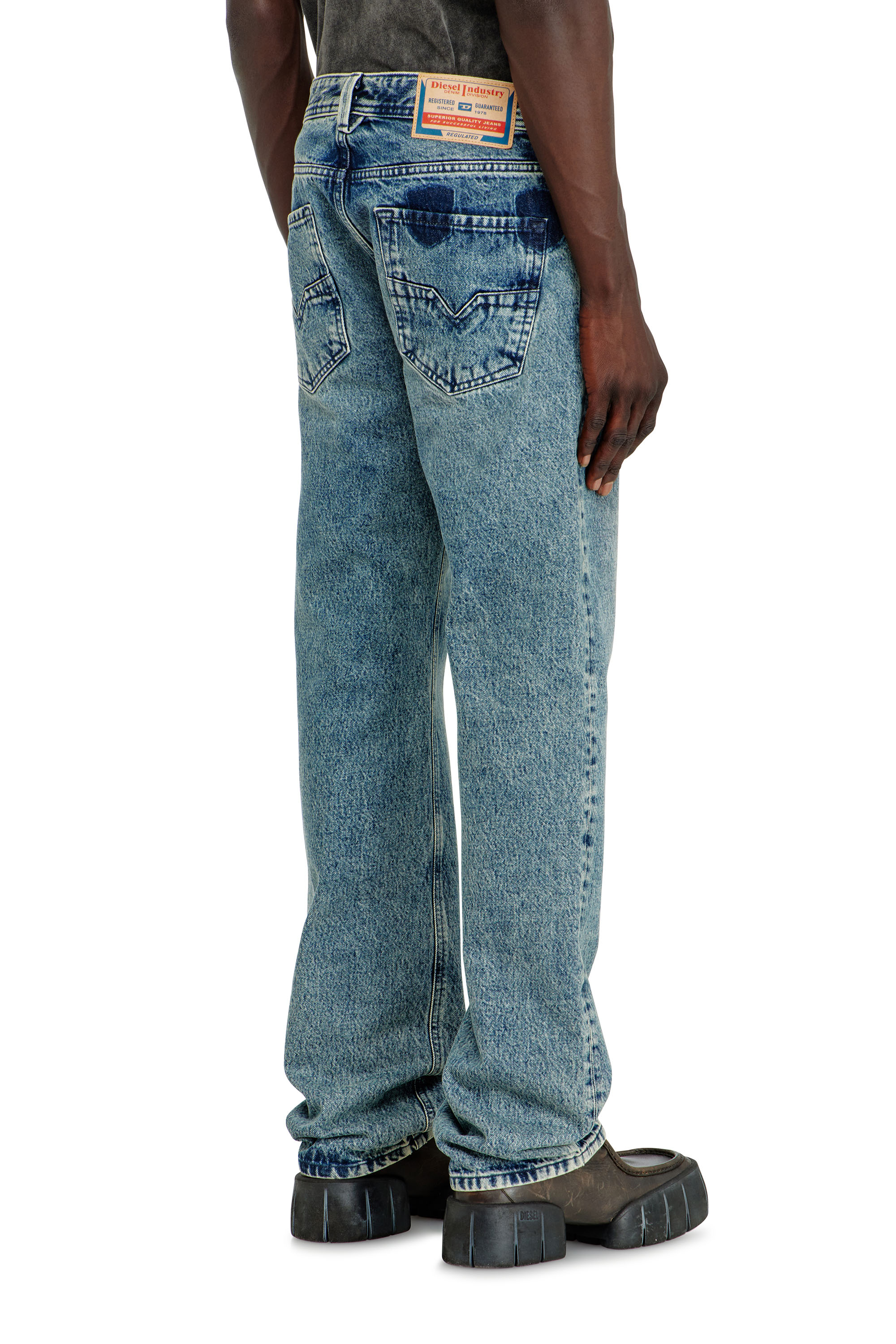 Diesel - Regular Jeans 1985 Larkee 0IFBV Hombre, Azul medio - 5
