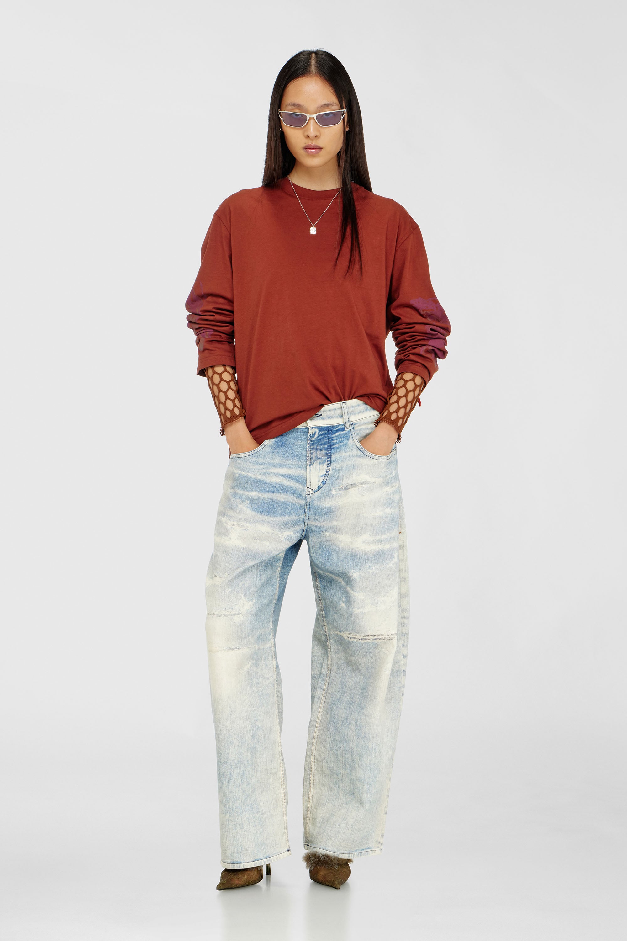 Diesel - Relaxed 2097 D-Enim-M Joggjeans&reg; 068XM Unisex, Azul Claro - 1