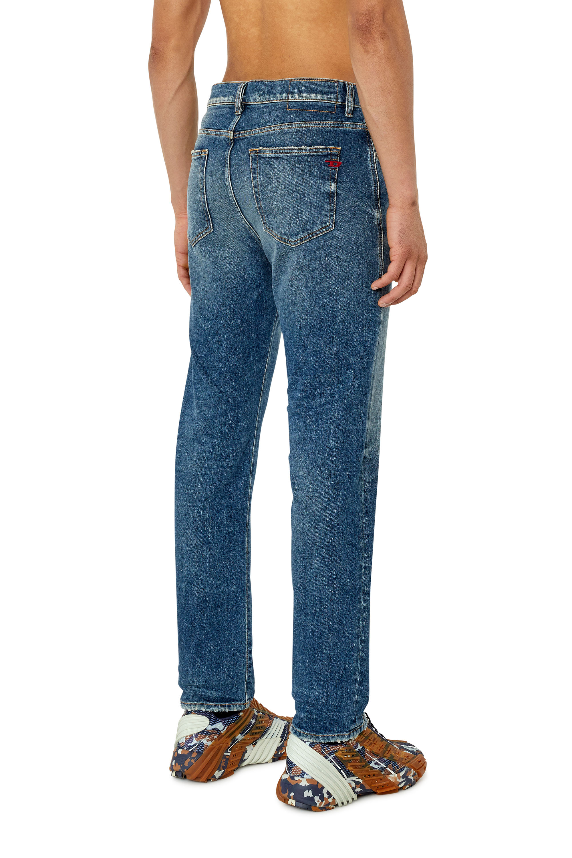 Diesel - Straight Jeans 2020 D-Viker 007L1, Azul medio - Image 3