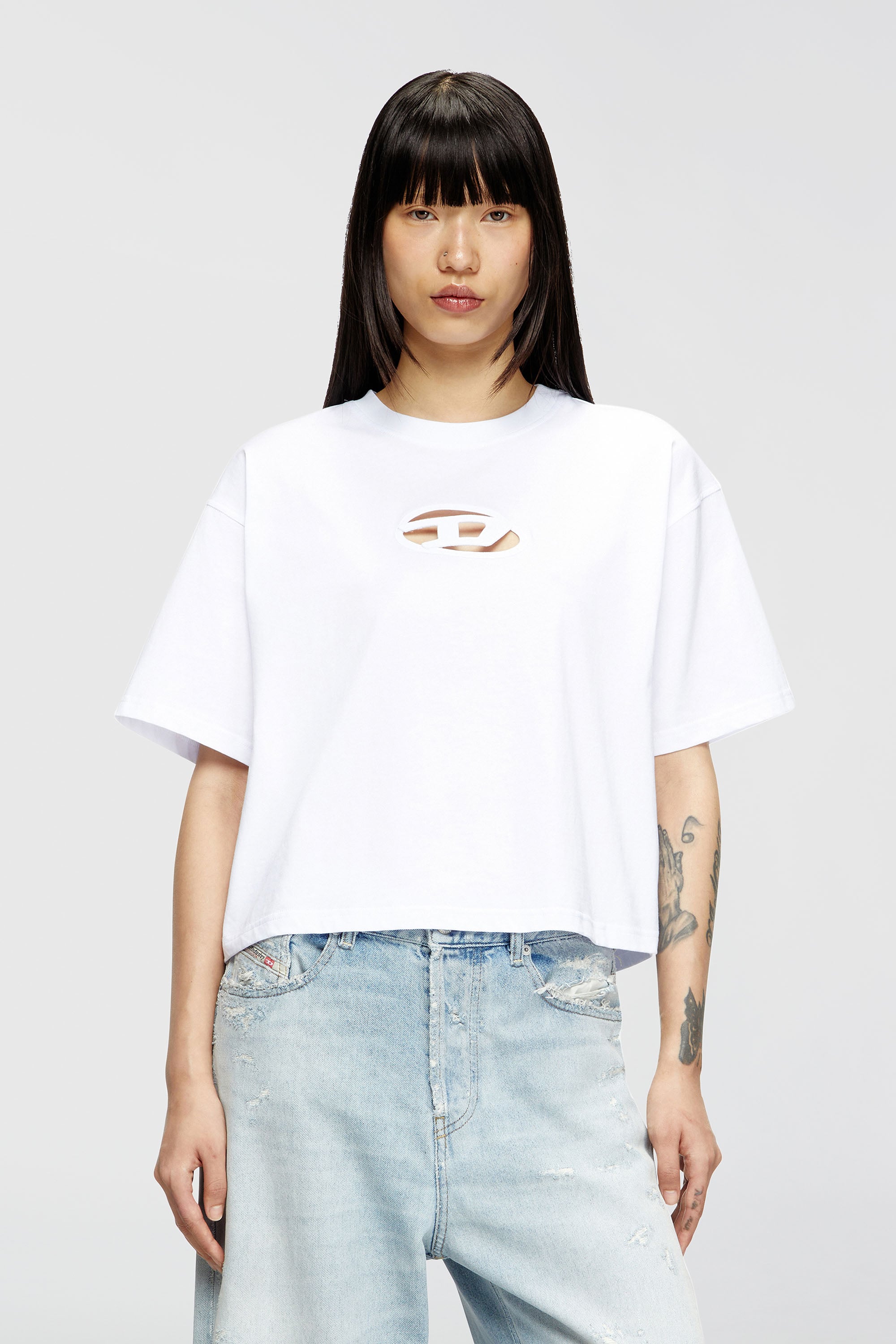 Diesel - T-BUXT-CROP-OD, Camiseta cuadrada con logotipo Oval D recortado Mujer in Blanco - 1