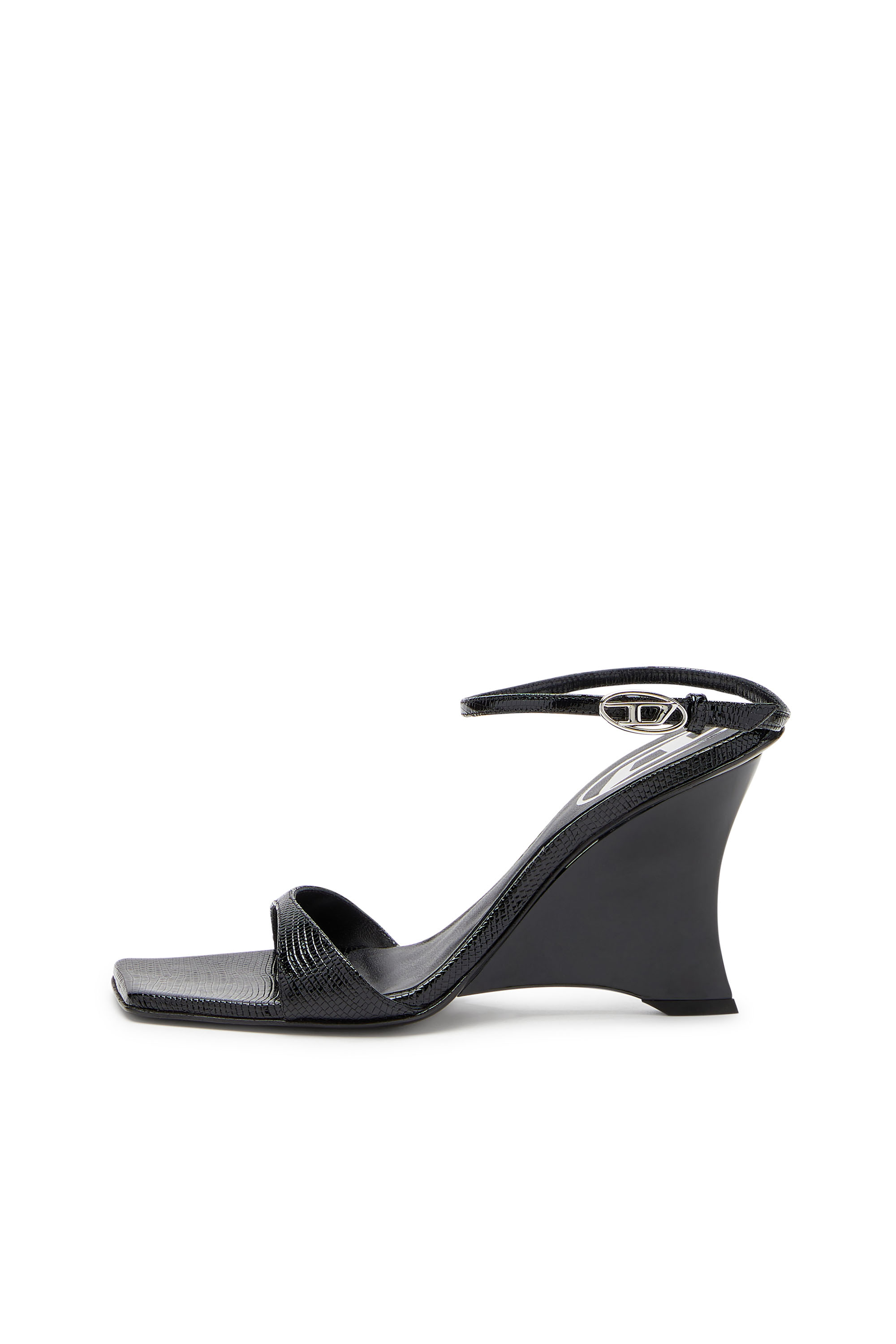 Diesel - D-AMBER SANDAL WEDGE, Sandalias de cuña en cuero efecto lagarto Mujer in Negro - 3