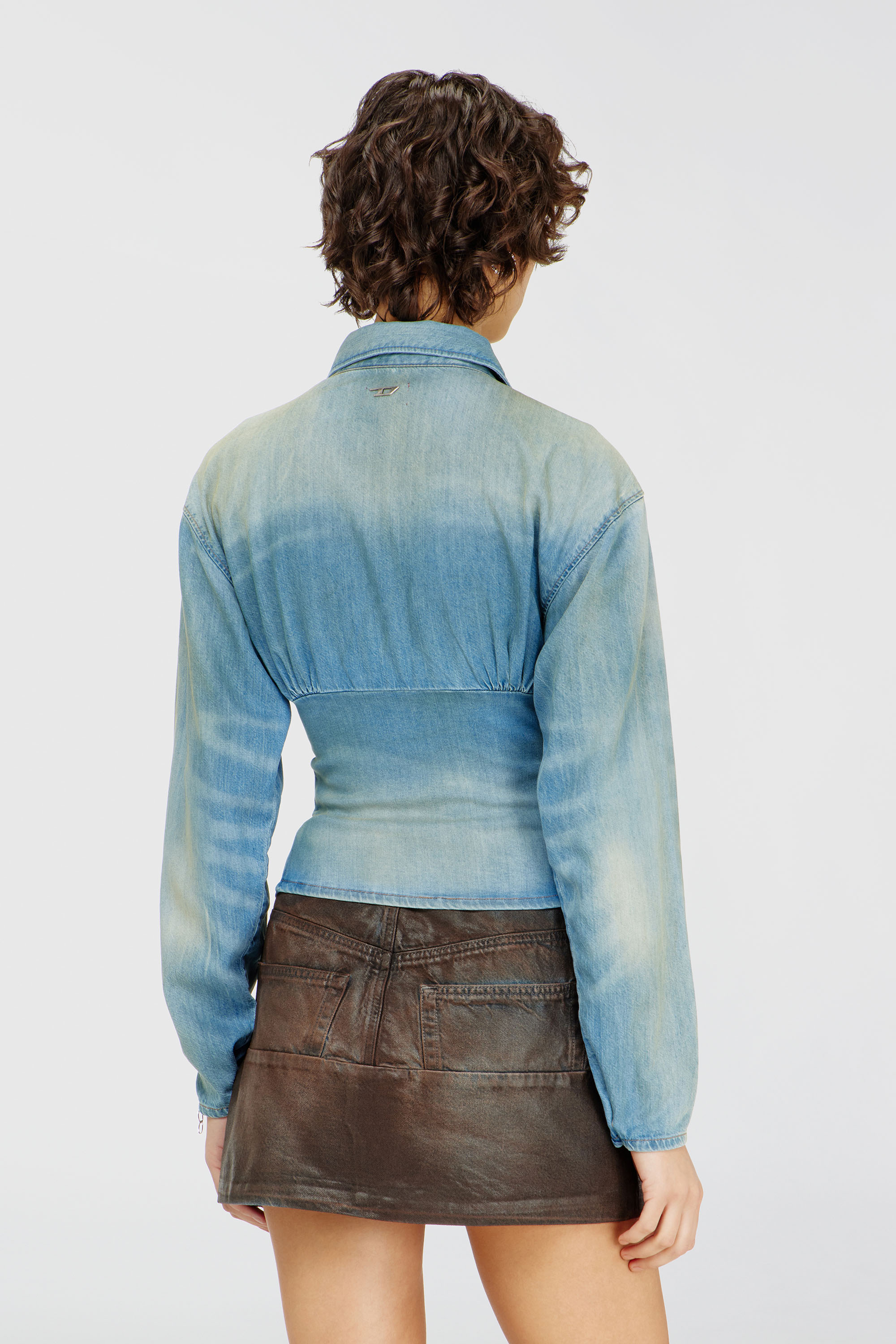 Diesel - DE-VIOLI-S1, Camisa vaquera con dise&ntilde;o seccionado Mujer in Azul marino - 4