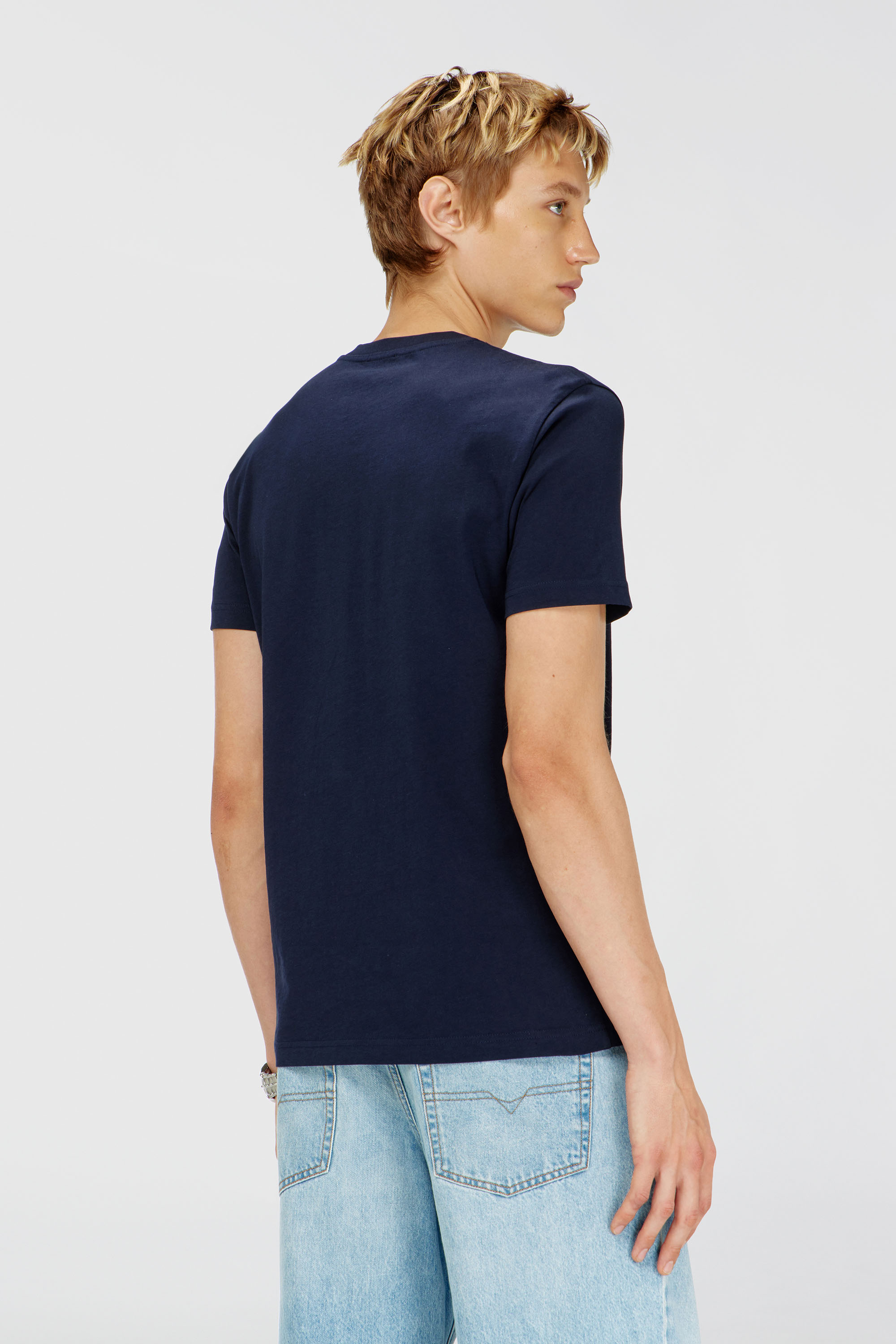Diesel - T-DIEGO-T92, Camiseta de algod&oacute;n con logotipo Oval D Hombre in Azul marino - 4
