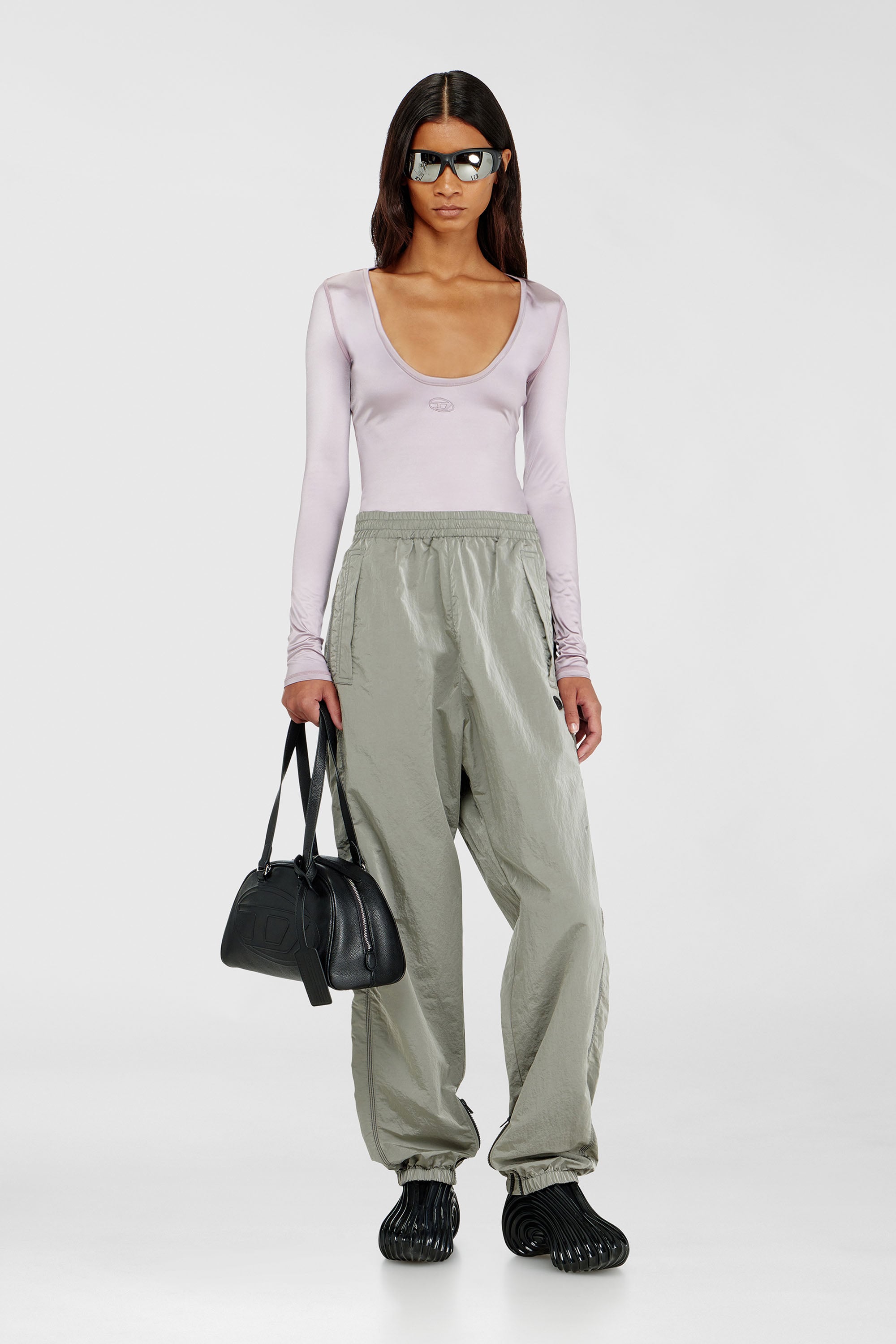 Diesel - T-ELPHIN-LS, Top slim de nylon con escote redondo y Logo Oval D bordado Mujer in Morado - 2
