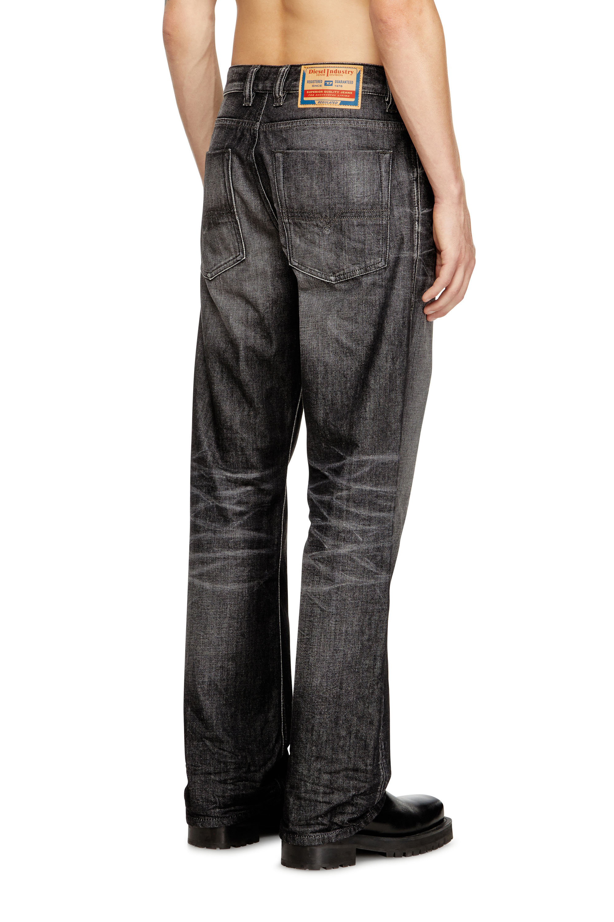 Diesel - Relaxed Jeans 1980 D-Eeper 09M63 Hombre, Negro/Gris oscuro - 4