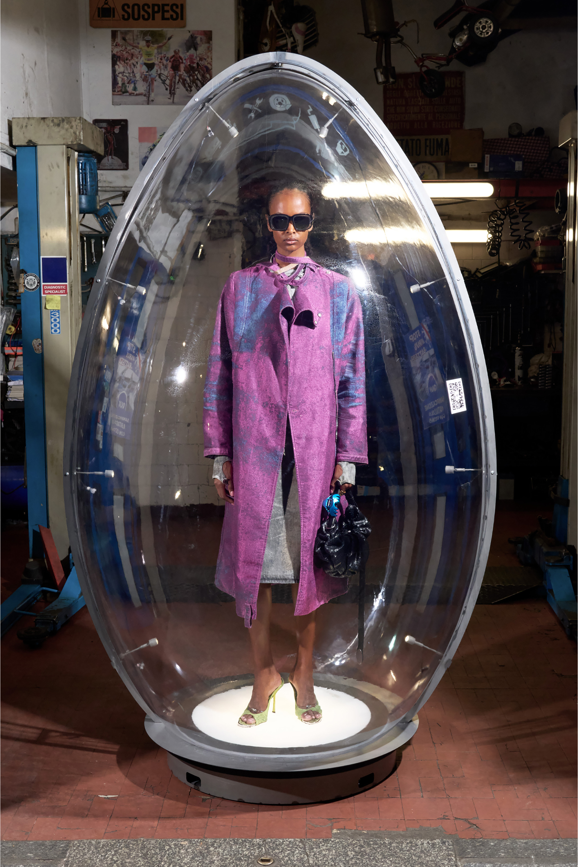 Diesel - DE-DELGAR-FSI, Abrigo de denim satinado de color Mujer in Morado - 4