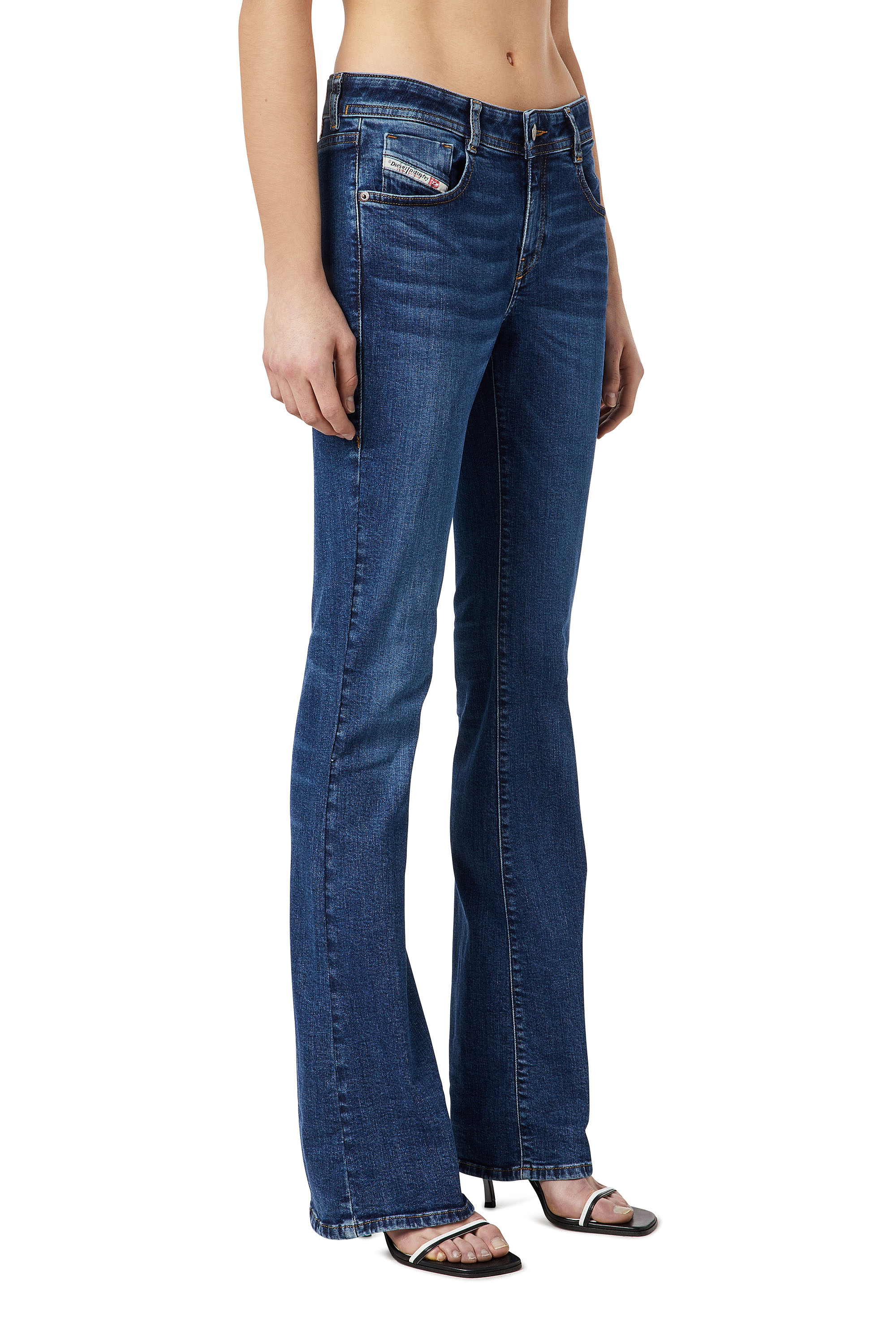 Diesel - 1969 D-EBBEY 0EIAF Bootcut and Flare Jeans, Azul medio - Image 4