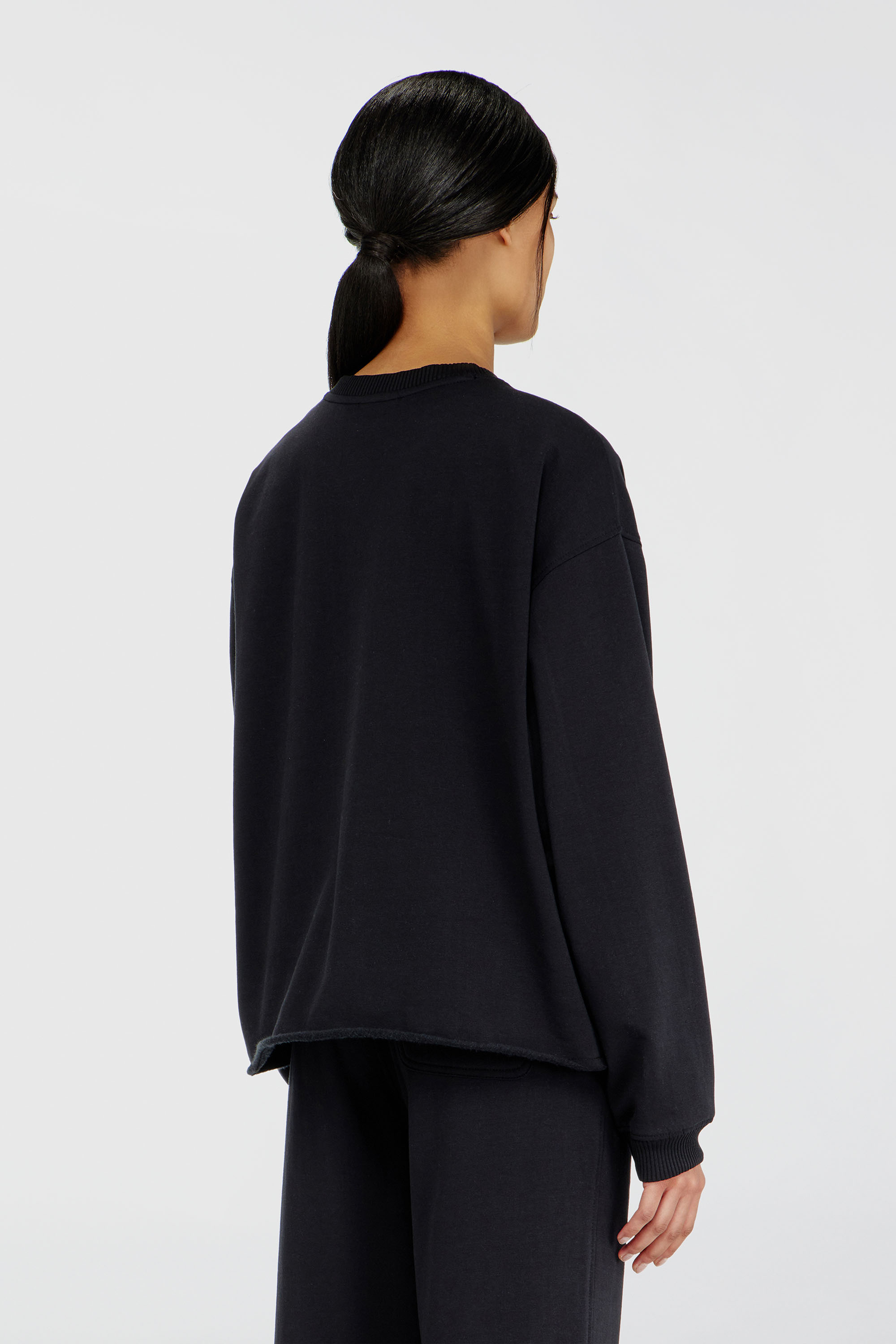 Diesel - PATRICIA-D-CORE, Sudadera afelpada con bajo al corte Mujer in Negro - 4