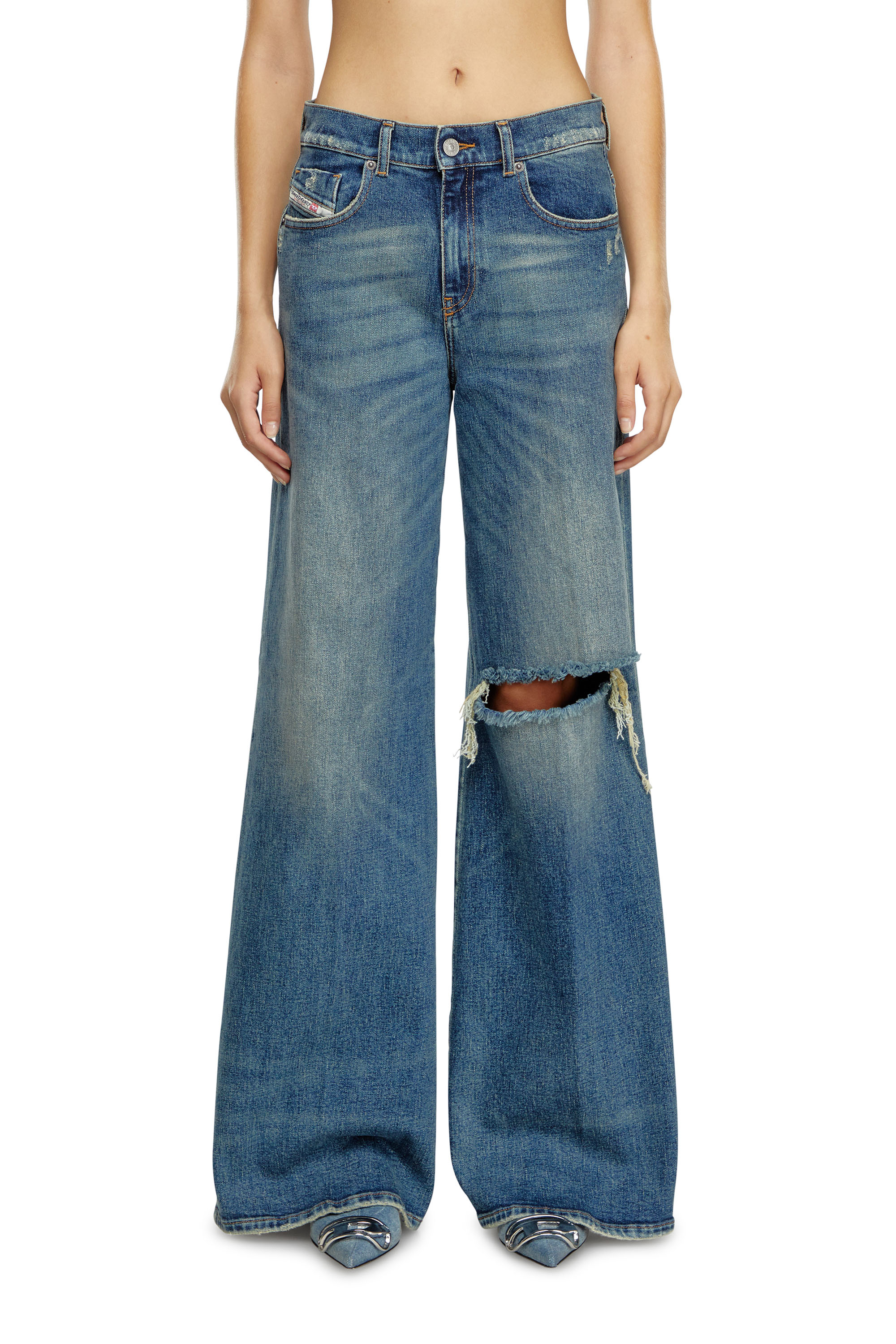 Diesel - Bootcut and Flare Jeans 1978 D-Akemi 007M5 Mujer, Azul medio - 2