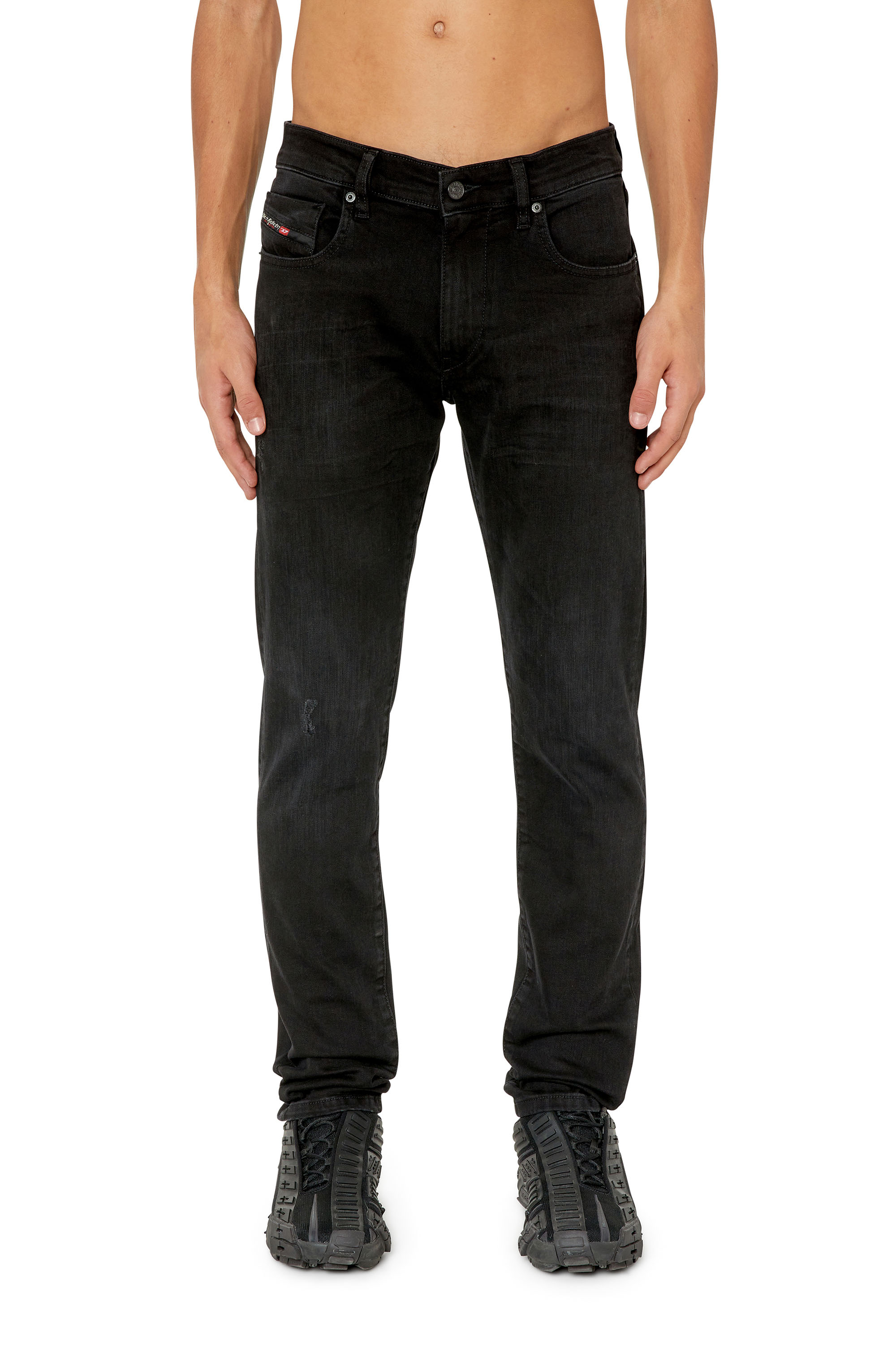 Diesel - 2019 D-Strukt 0TFAS Slim Jeans, Negro/Gris oscuro - Image 1