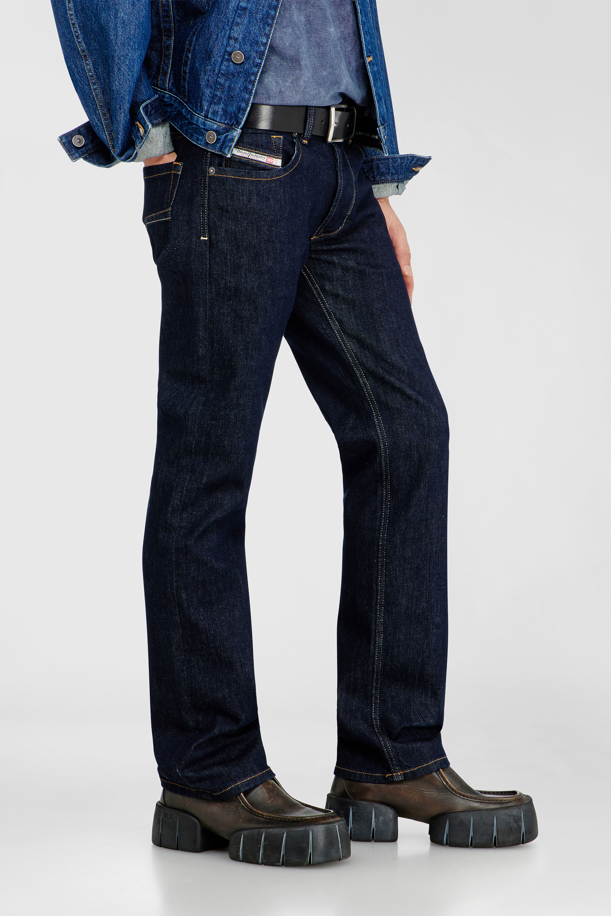 Diesel - Regular Jeans 1985 Larkee 0DBEJ Hombre, Azul Oscuro - 7