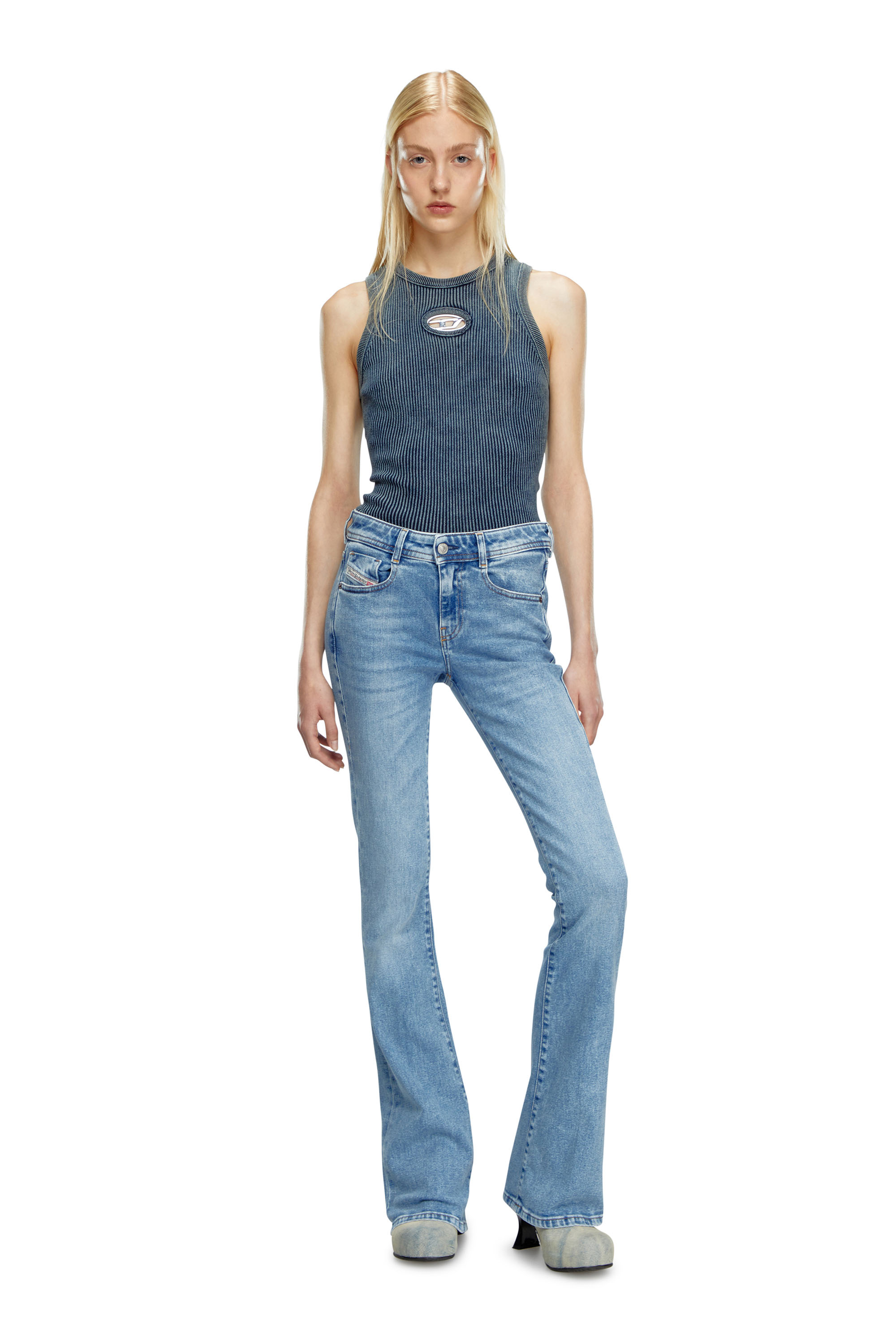 Diesel - Bootcut and Flare Jeans 1969 D-Ebbey 9B92L, Azul Claro - Image 4